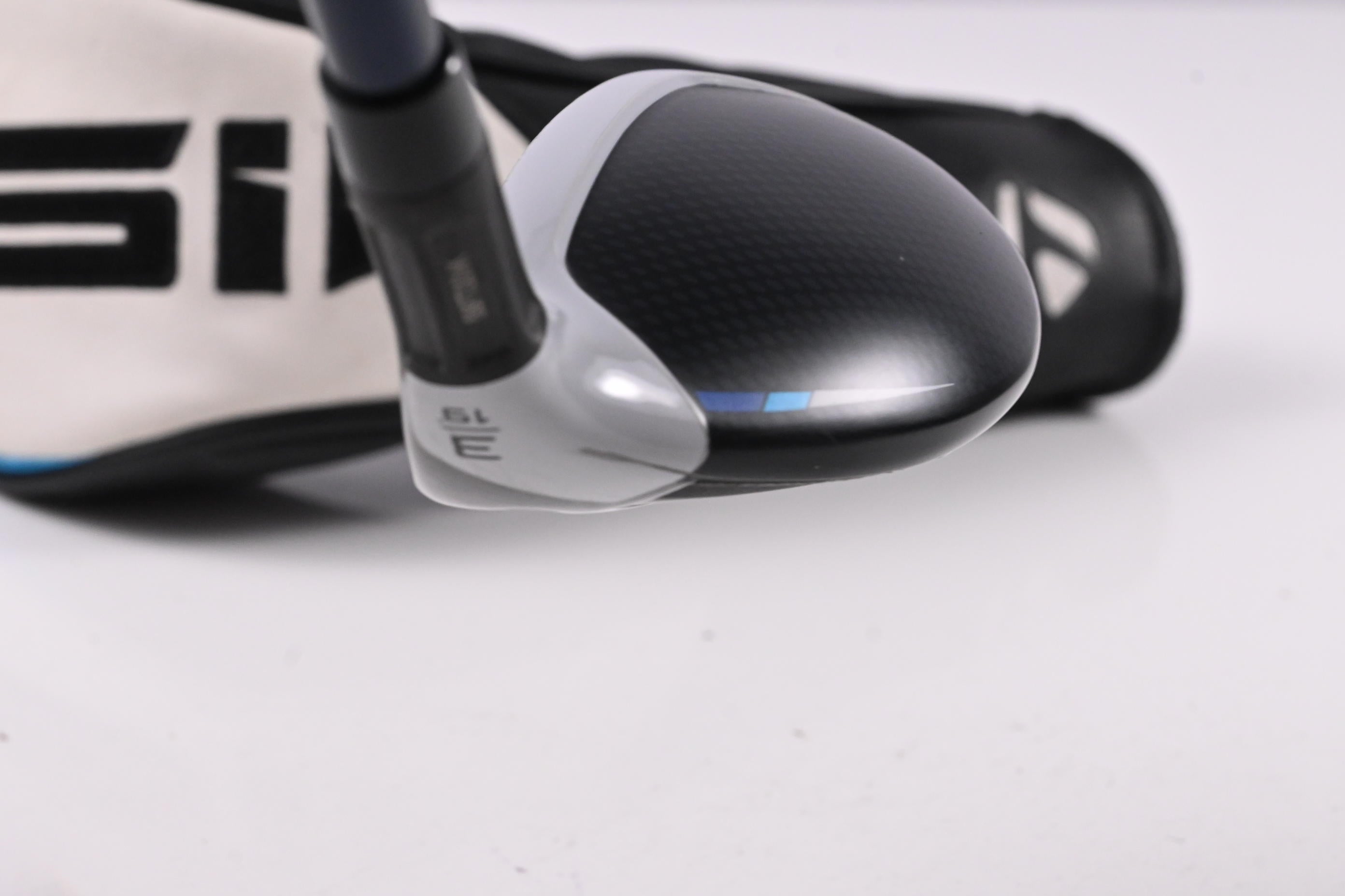 Taylormade SIM2 Max #3 Hybrid / 19 Degree / Stiff Flex Ventus Blue 7 Shaft