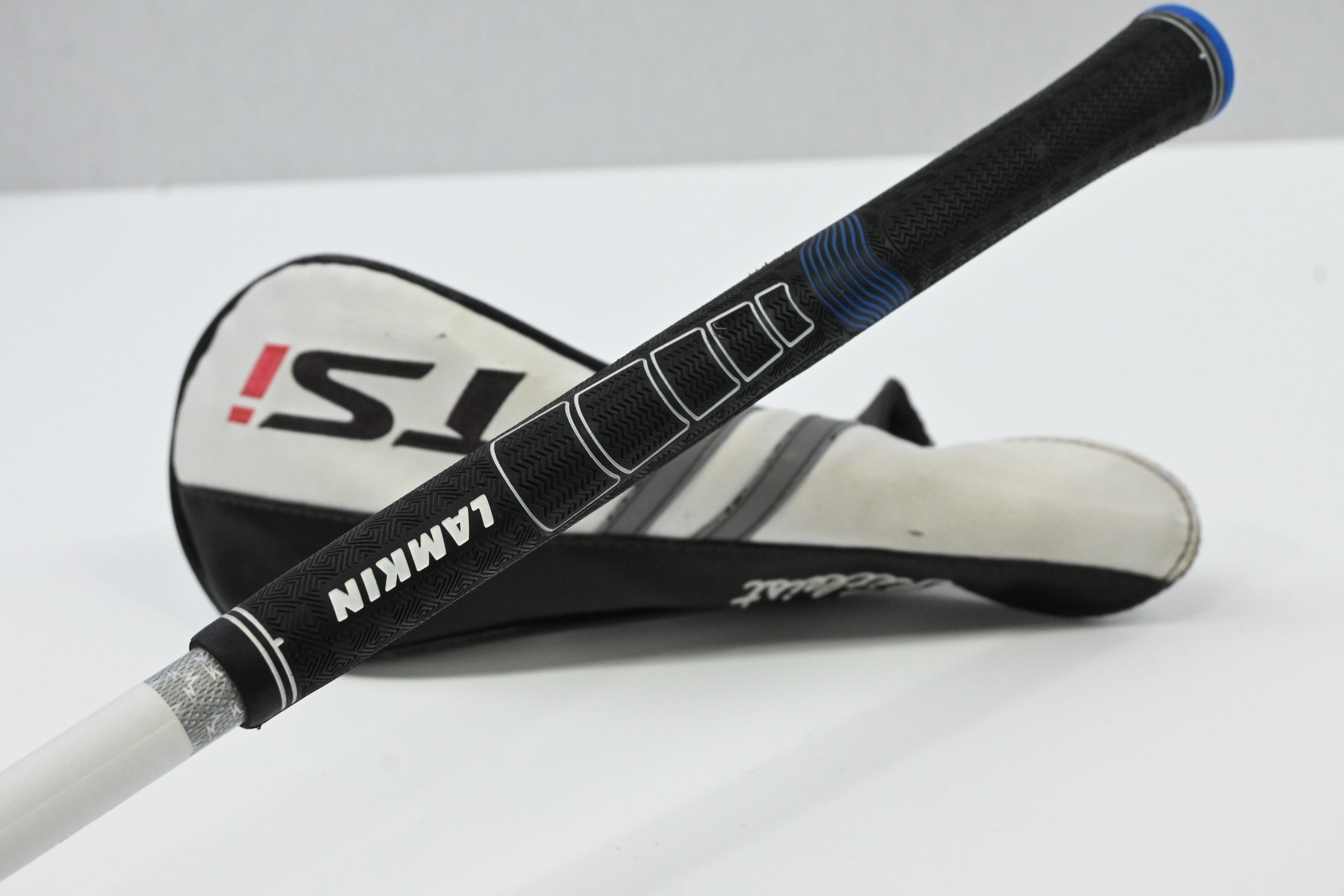 Titleist TSi2 #3 Wood / 16.5 Degree / Regular Flex Tensei AV Raw Blue 65 Shaft