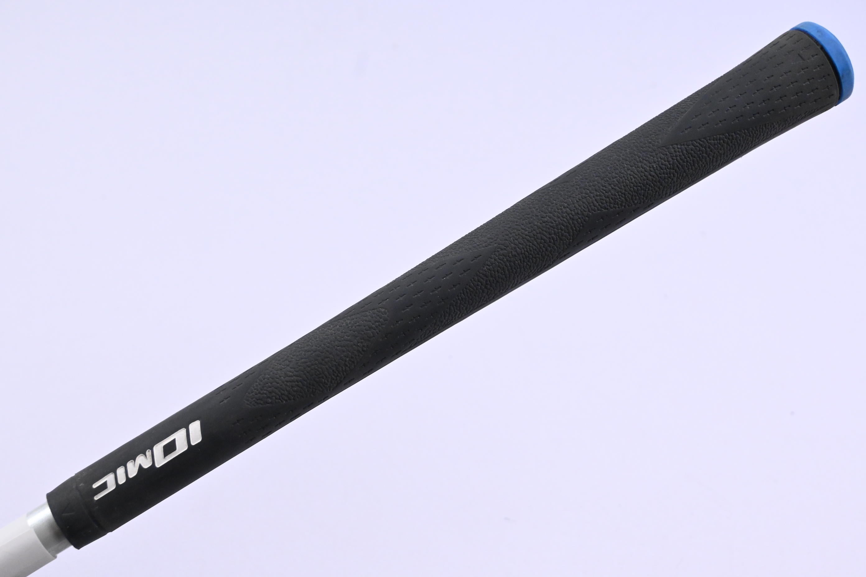 Graphite Design Tour AD BB-7 Driver Shaft / Stiff Flex / Taylormade 2nd Gen