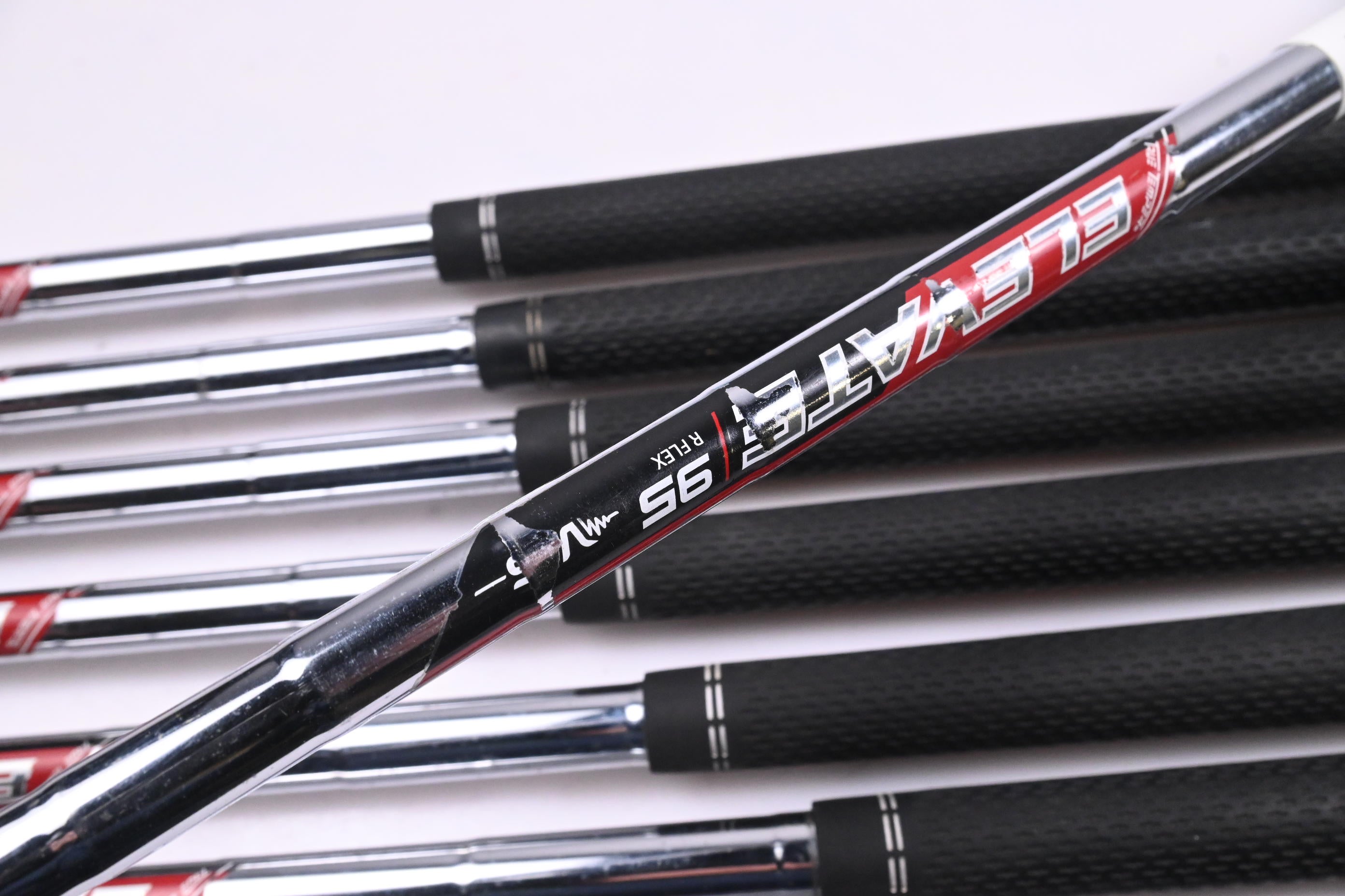 Callaway Mavrik Max Irons / 4-PW+SW / Regular Flex Elevate 95 Shafts