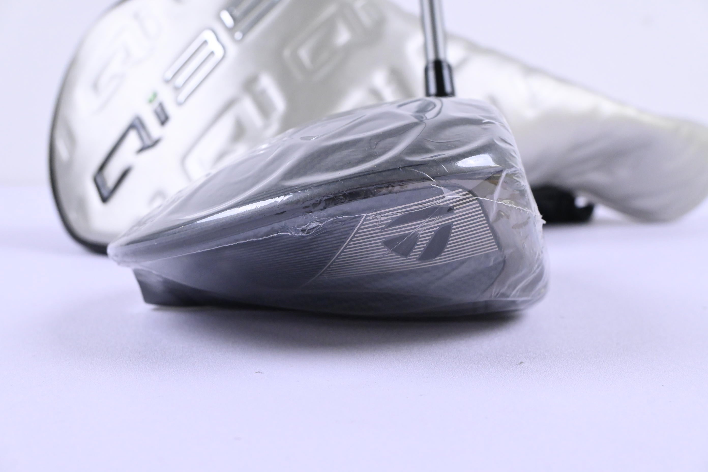 Taylormade Qi35 Max Driver / 12 Degree / Regular Flex Fujikura Air Speeder 50