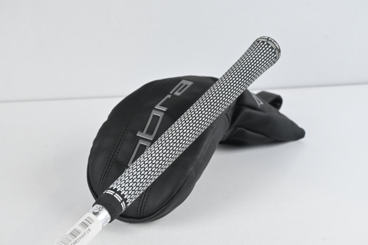 Cobra DS-Adapt MAX-D Driver / 10.5 Degree / Senior Flex Denali Red 50 Shaft