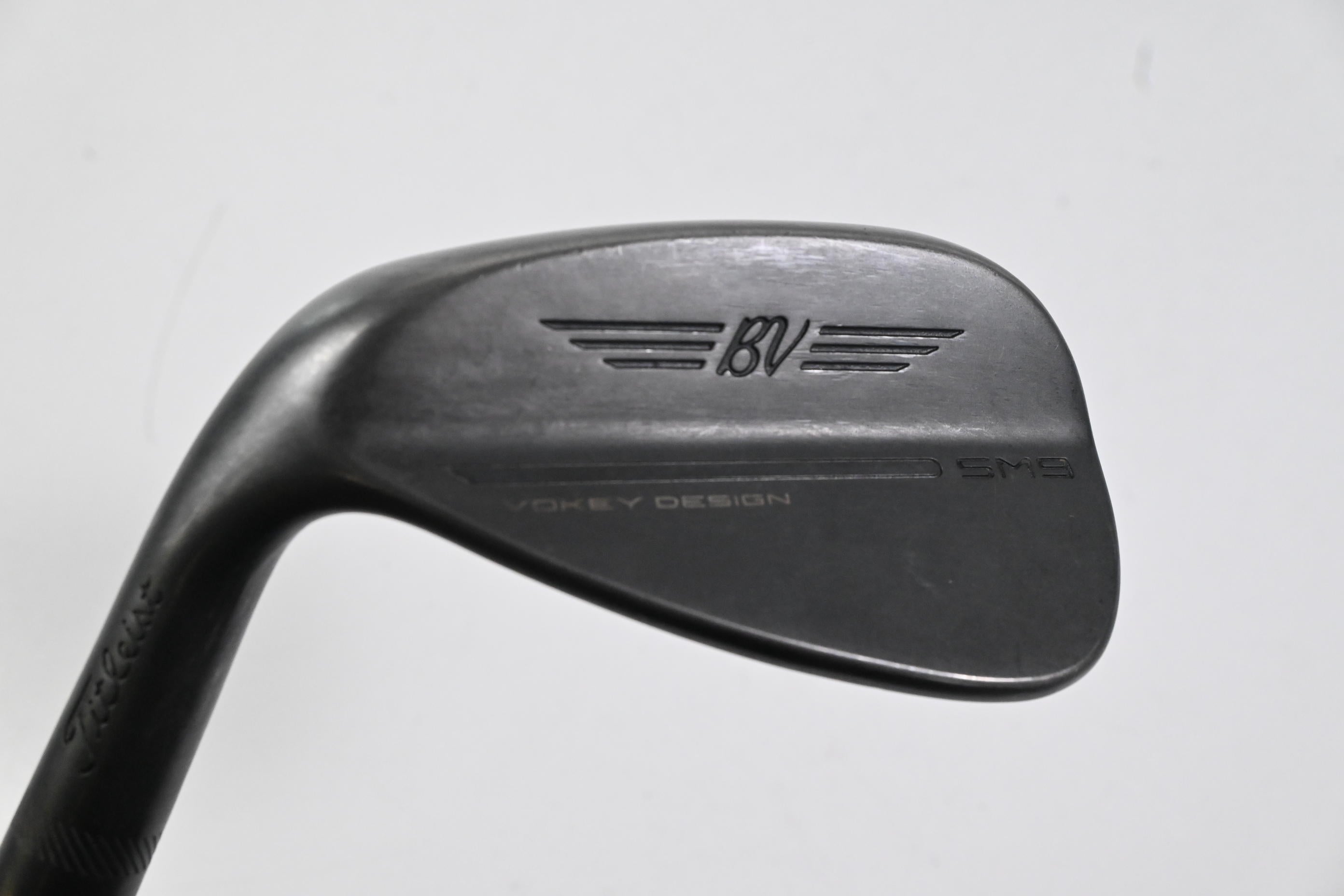 Left Hand Titleist Vokey SM9 Pitching Wedge / 46 Degree / X-Flex Project X LZ