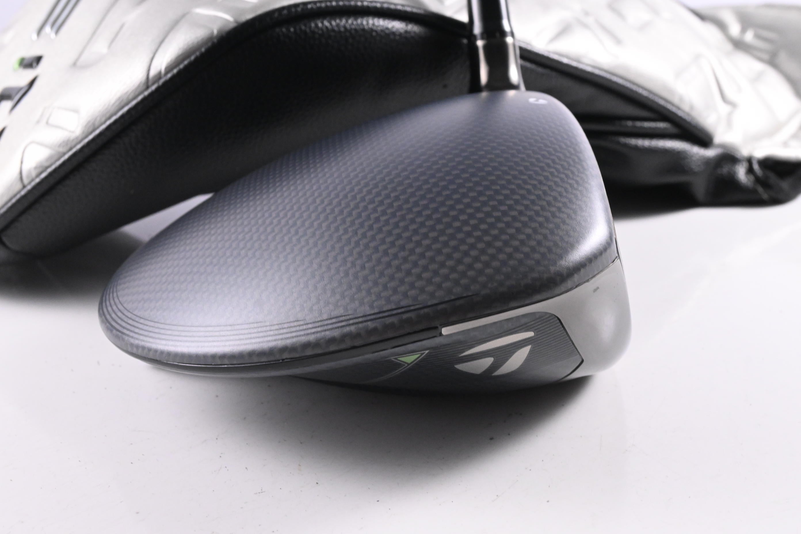 Taylormade Qi35 Driver / 9 Degree / Stiff Flex Kai'Li Red 60 Shaft