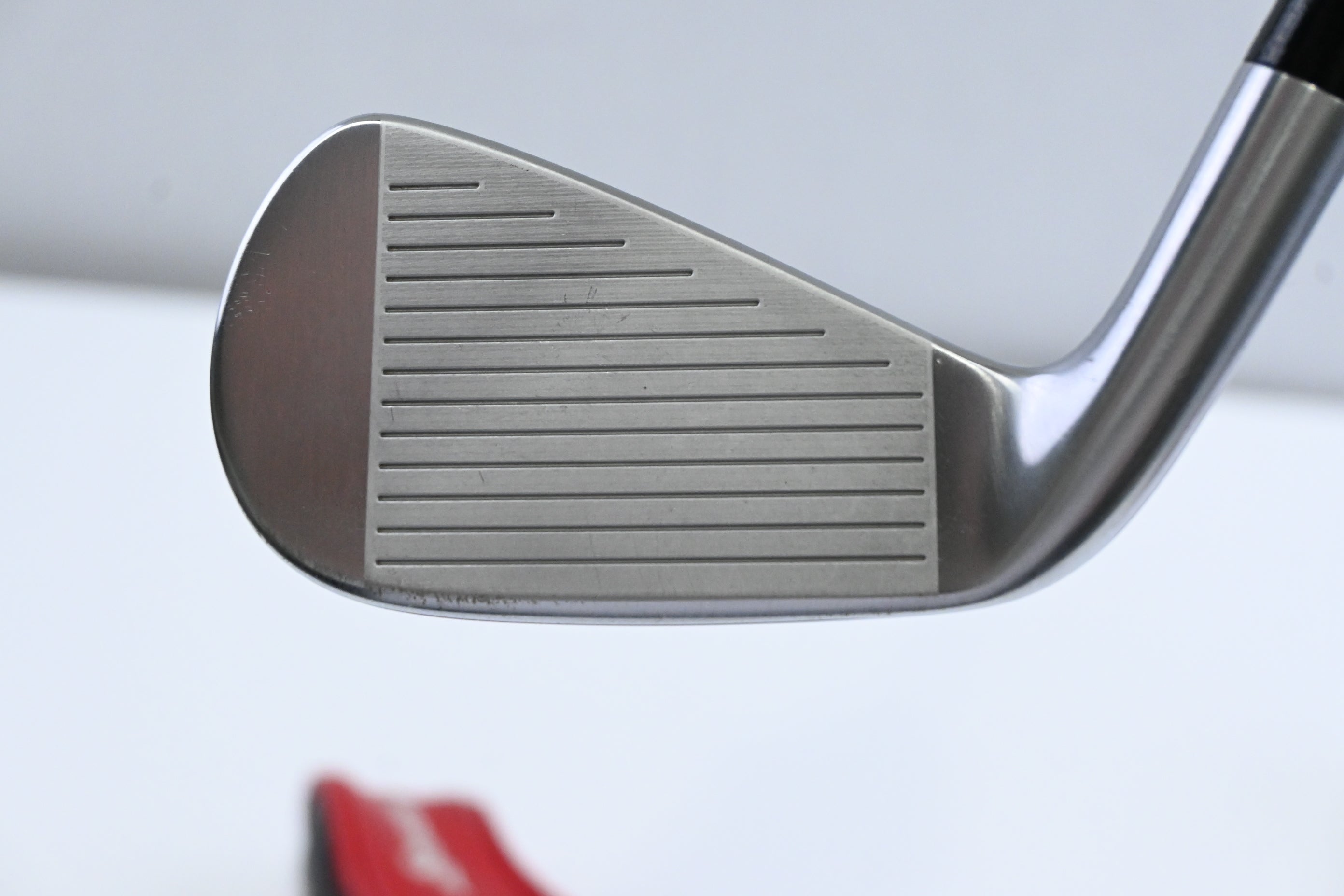 Srixon Z-U85 Utility #2 Iron / 18 Degree / Stiff Flex Miyazaki Mahana 6 Shaft