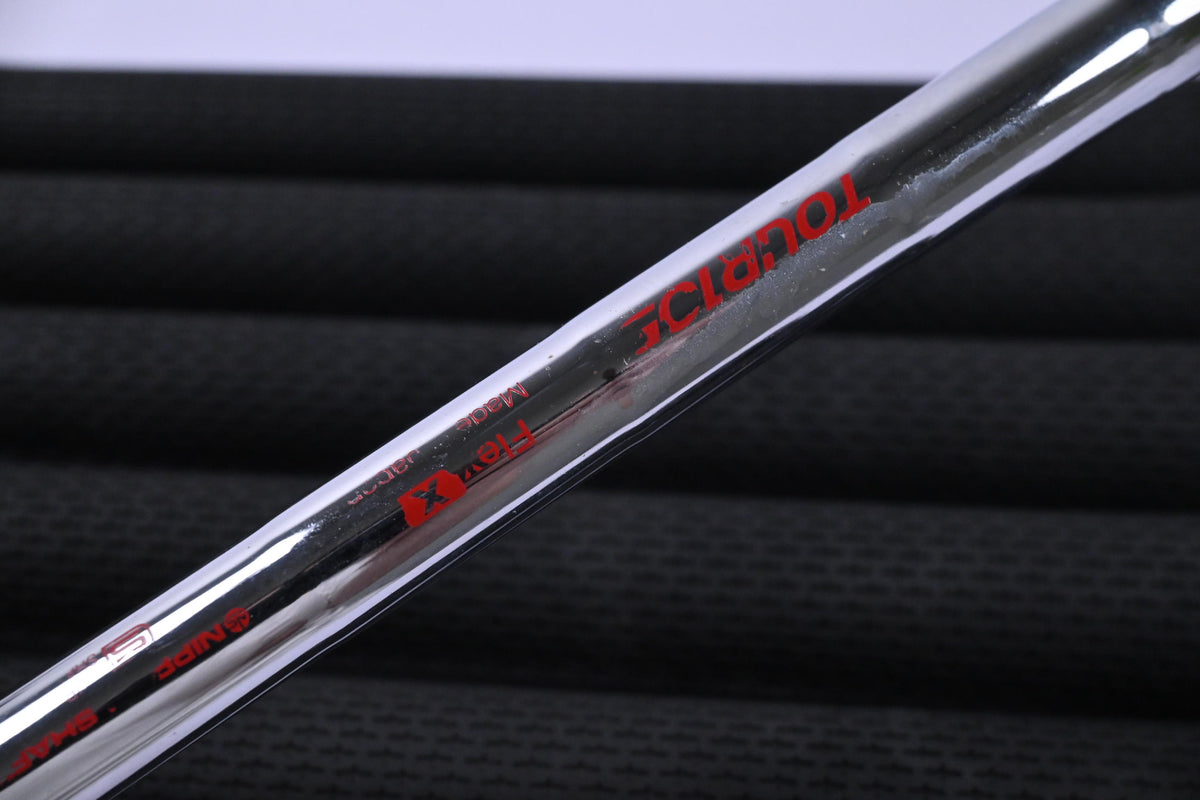 Left Hand Ping i210 Irons / 4-PW / White Dot / X-Flex N.S.PRO Modus 3 105 Shafts
