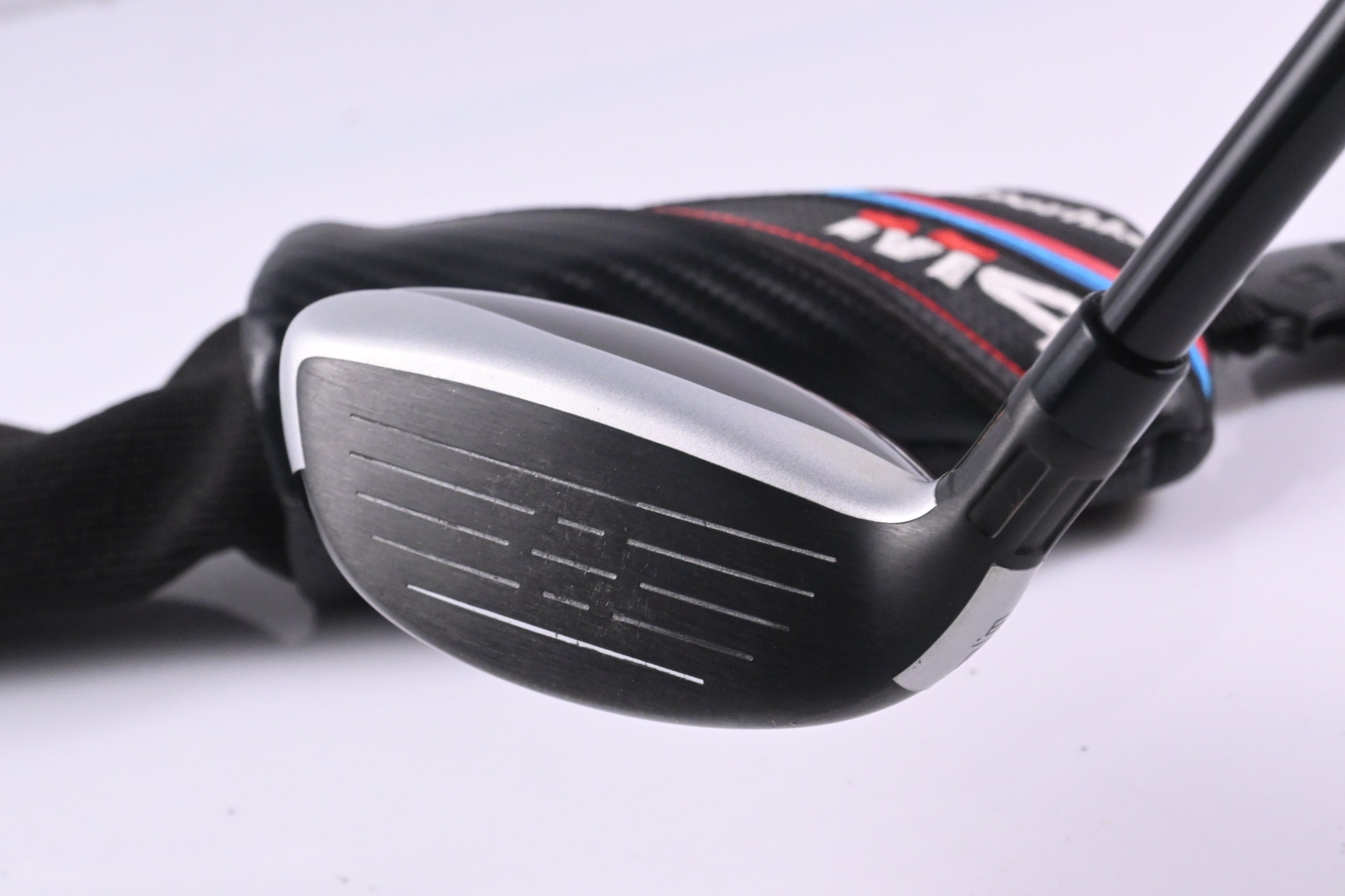 Taylormade M4 #3 Hybrid / 19 Degree / Regular Flex Fujikura Atmos Red 6 Shaft
