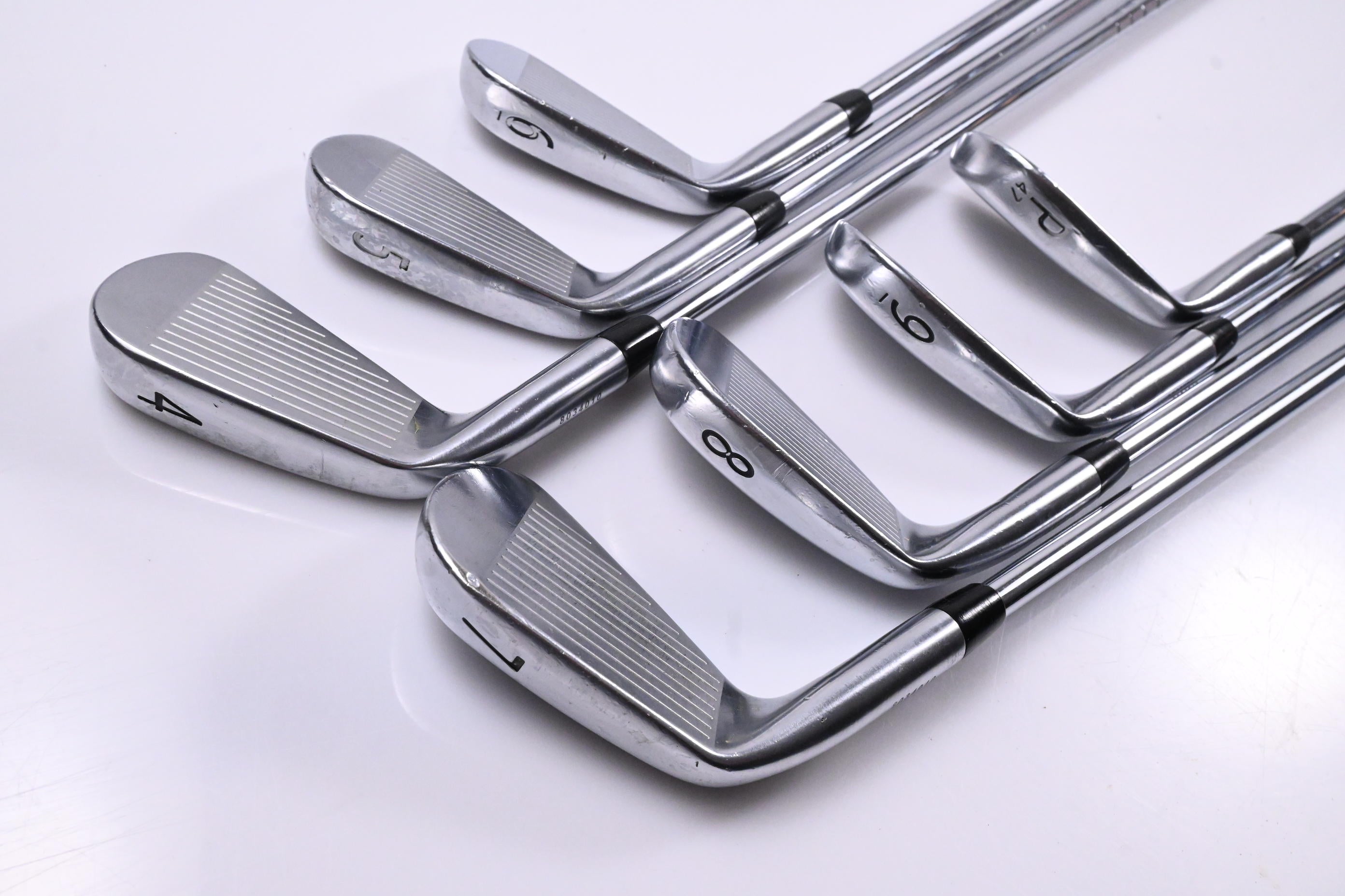Titleist CB 620 Irons / 4-PW / Regular Flex AMT Red R300 Shafts
