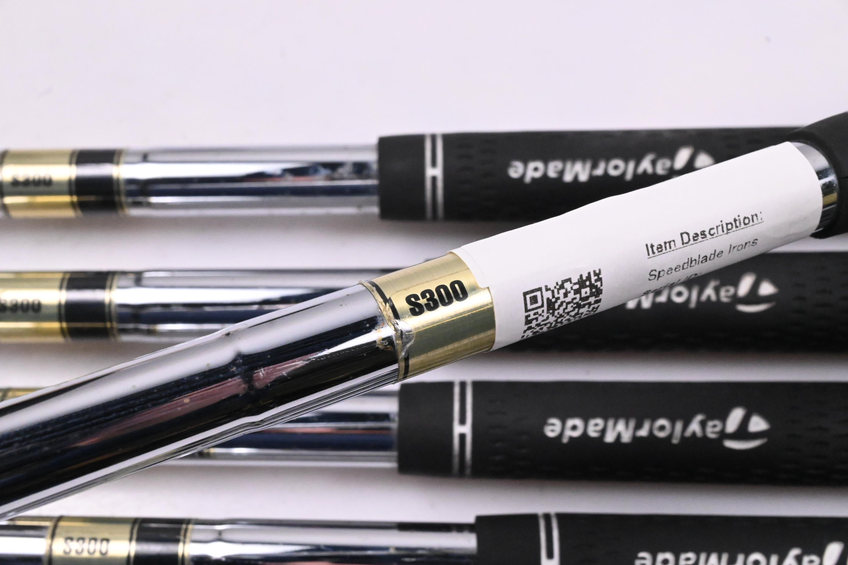 Taylormade Speedblade Irons / 4-PW+SW / Stiff Flex Dynamic Gold S300 Shafts