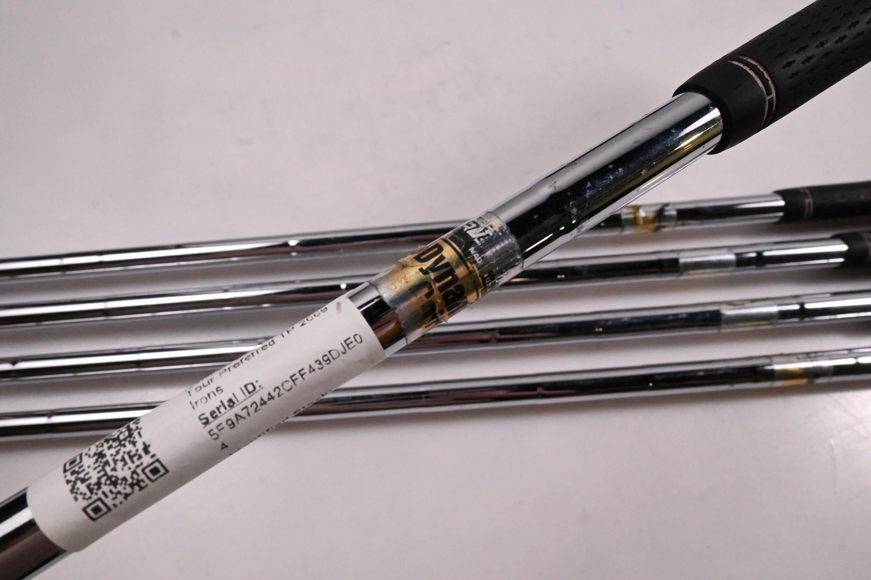 Taylormade Tour Preferred TP 2009 Irons / 3-7i / Stiff Flex Dynamic Gold S300