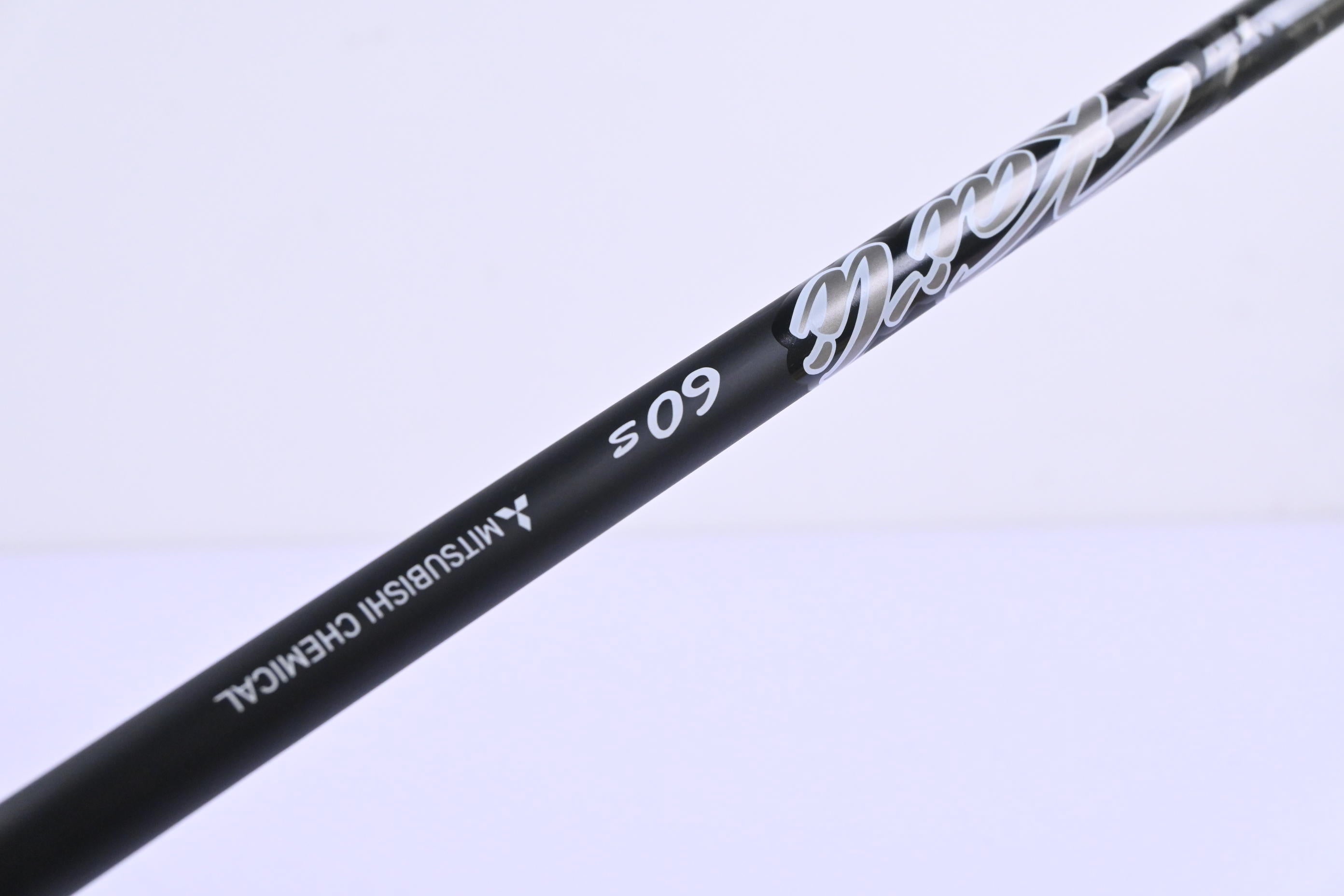 Taylormade Qi35 LS Driver / 9 Degree / Stiff Flex Kai'li Dark Waves White 60