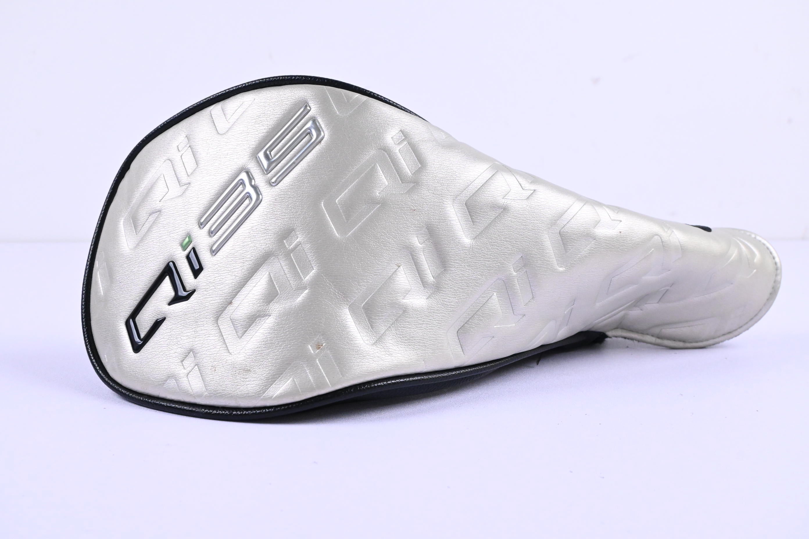 Taylormade Qi35 LS Driver / 9 Degree / Stiff Flex Kai'li Dark Waves White 60