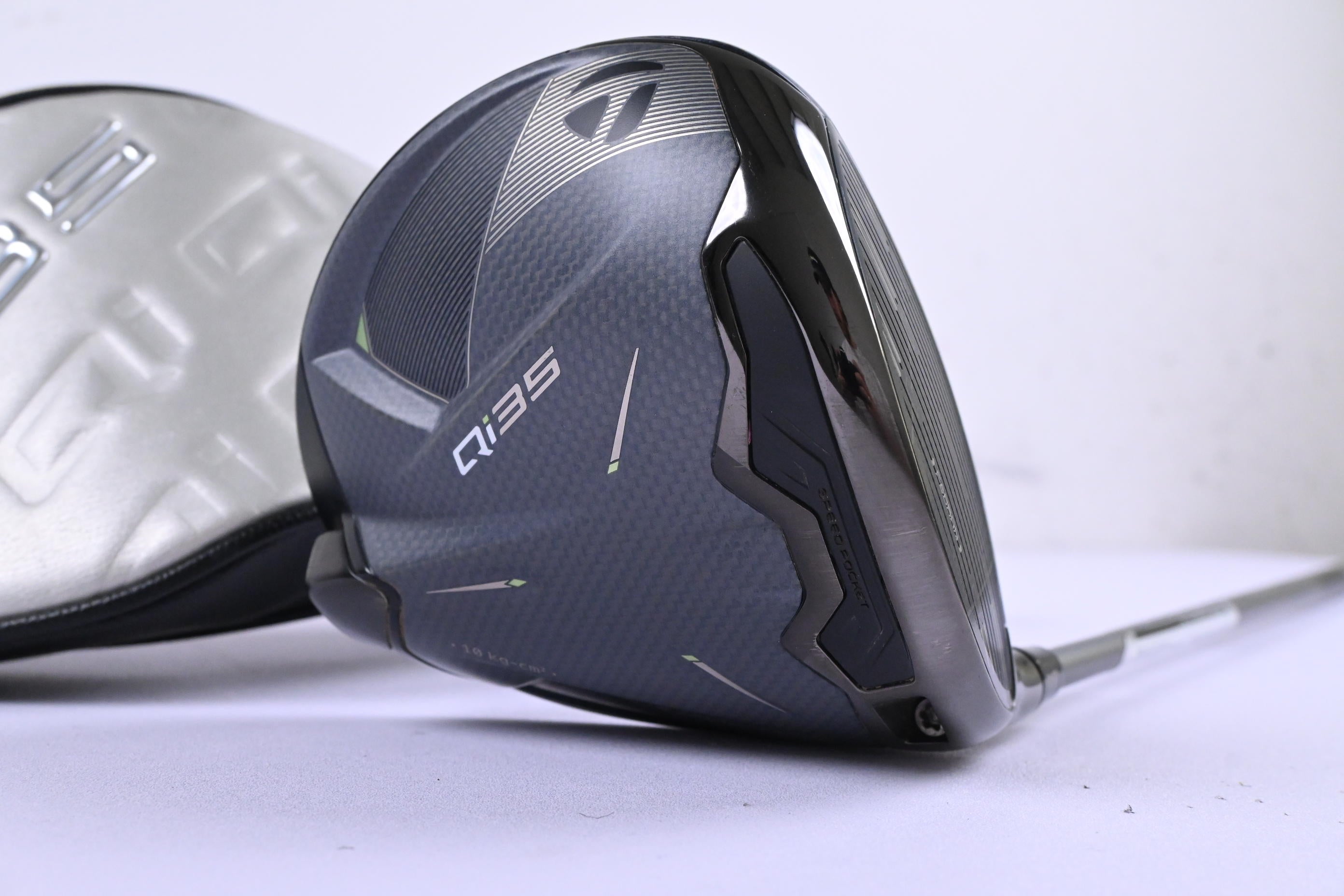 Taylormade Qi35 Max Driver / 12 Degree / Regular Flex Fujikura Air Speeder 50