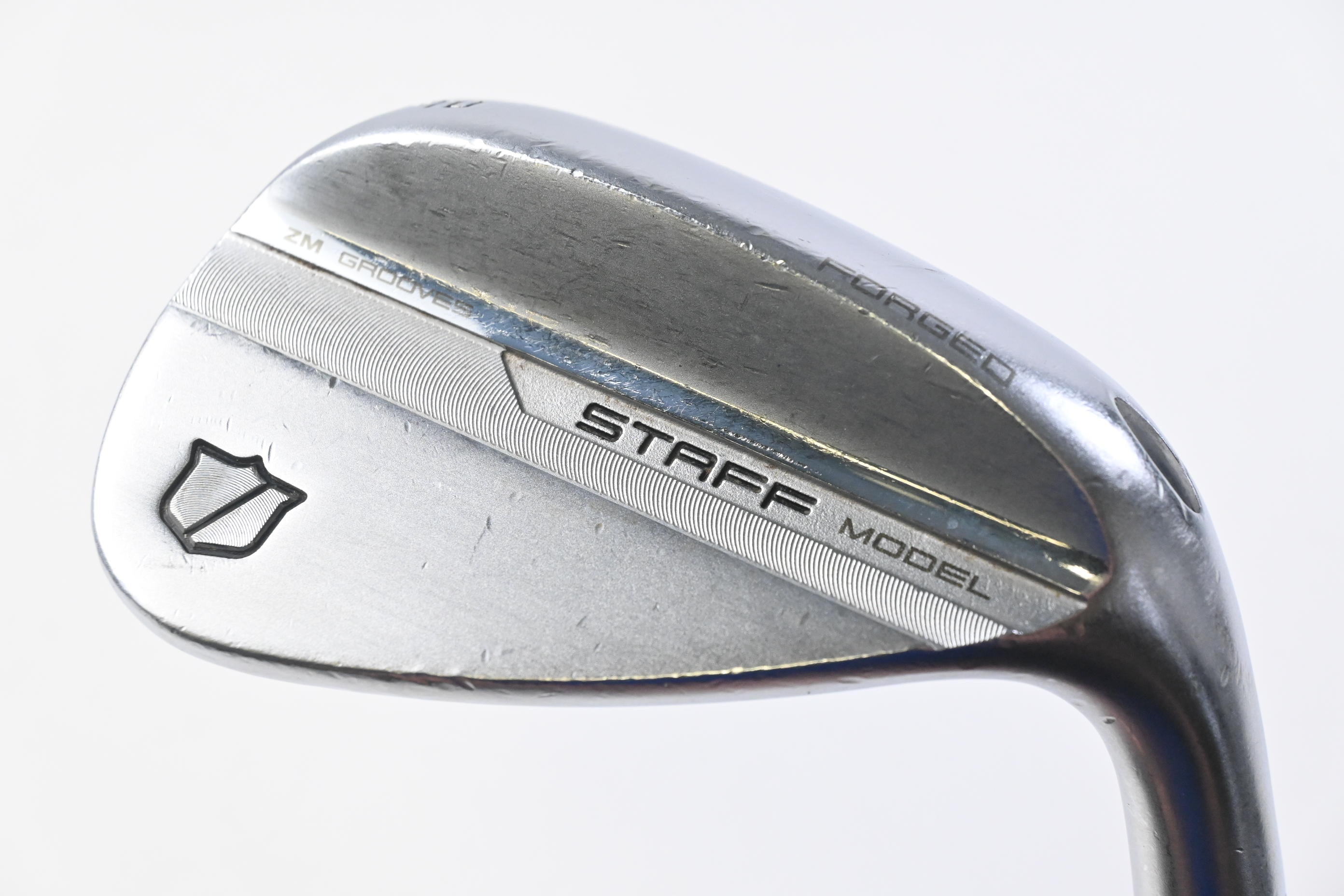 Wilson Staff Model Gap Wedge / 52 Degree / Wedge Flex Dynamic Gold Spinner Shaft