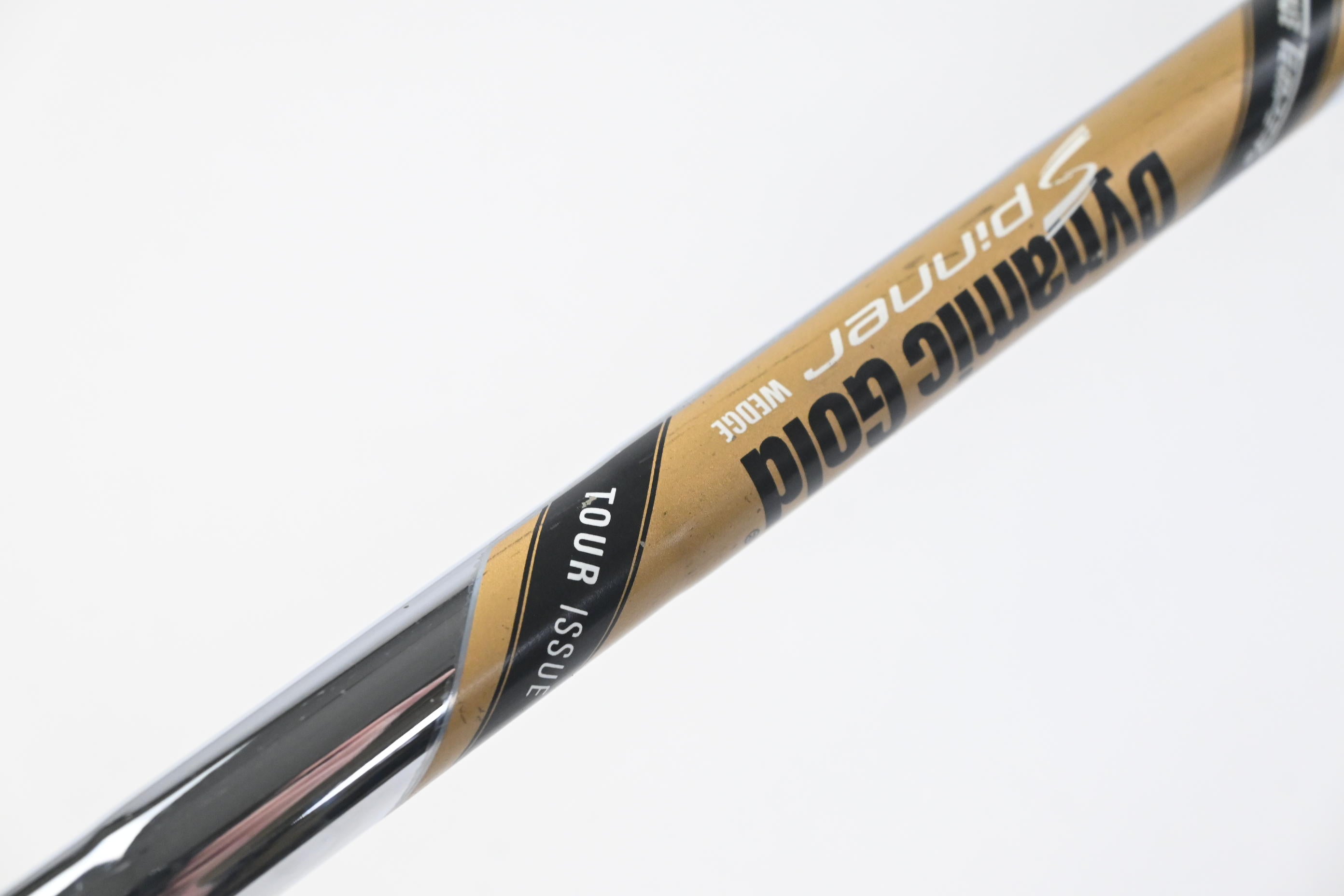 Wilson Staff Model Gap Wedge / 52 Degree / Wedge Flex Dynamic Gold Spinner Shaft