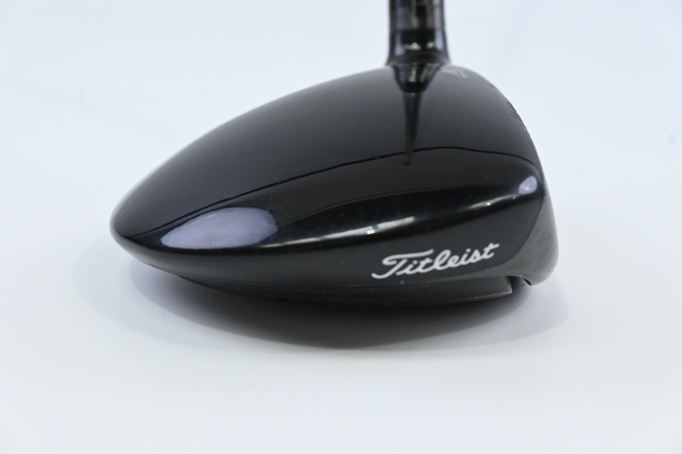 Titleist 915 F #3 Wood / 16.5 Degree / Stiff Flex Aldila Rogue White