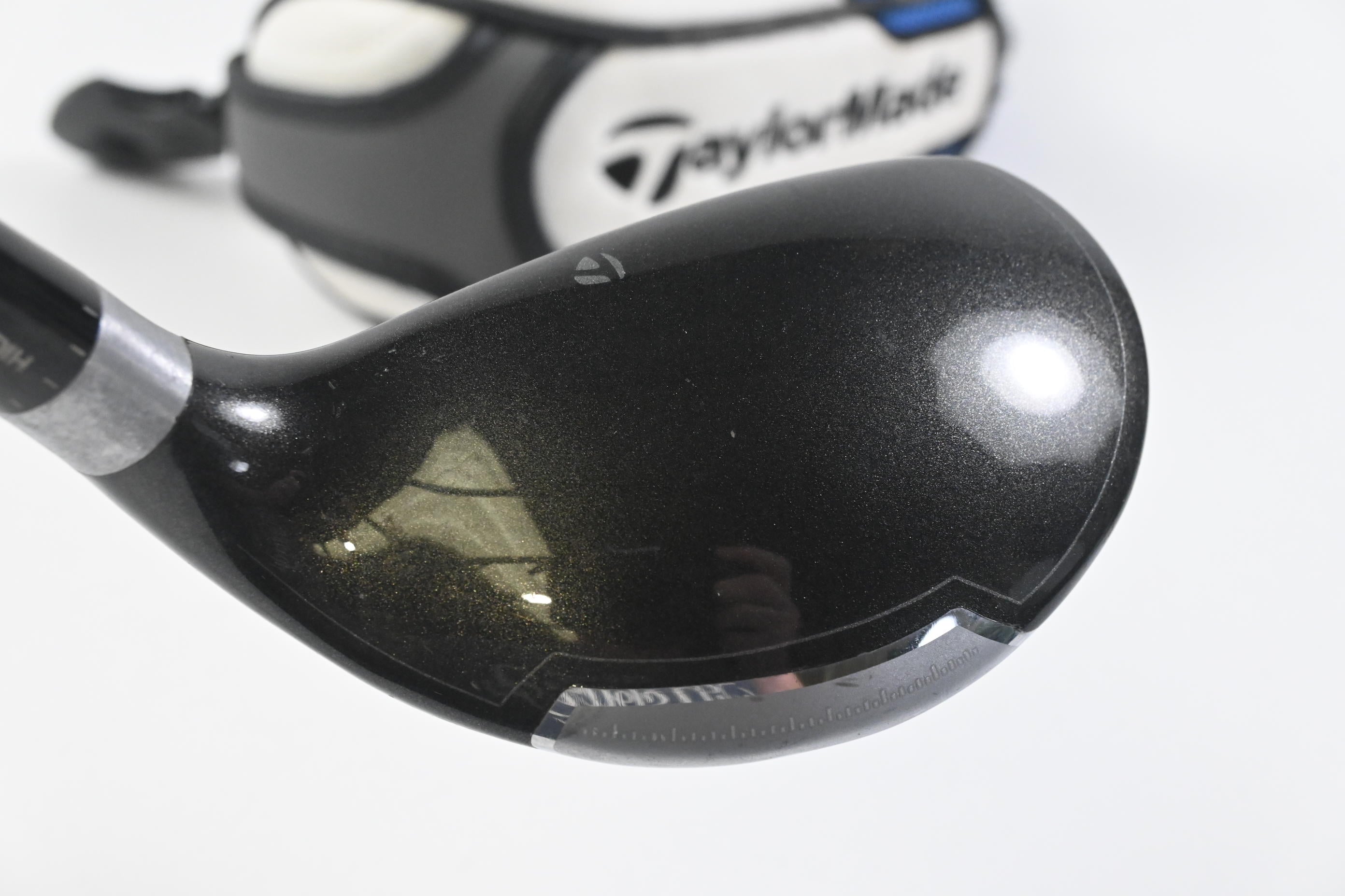 Taylormade SLDR #4 Hybrid / 21 Degree / Stiff Flex Fujikura Motore Speeder 9.3