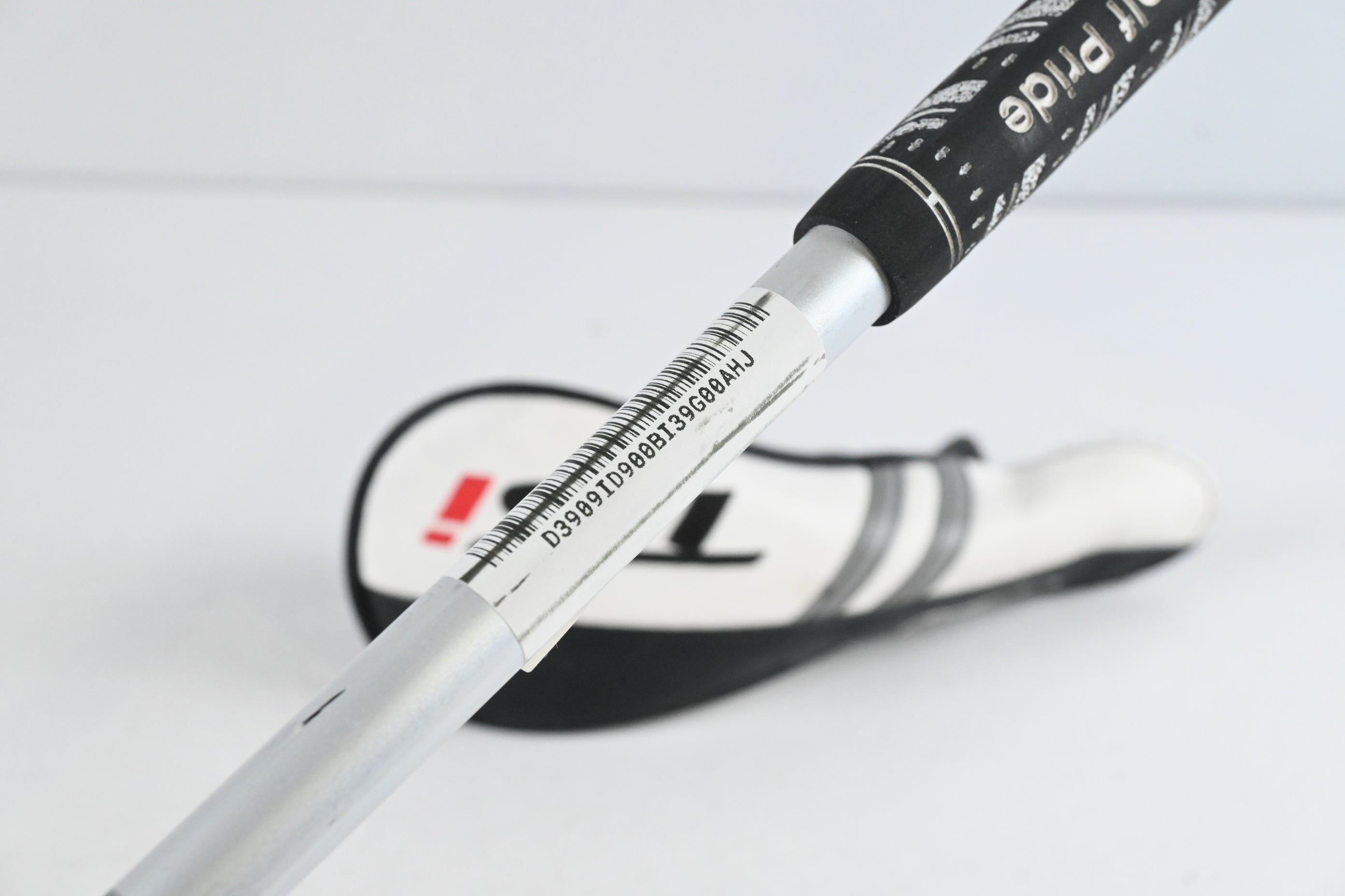 Titleist TSi3 #2 Hybrid / 18 Degree / X-Flex Tour AD IZ-95 Shaft