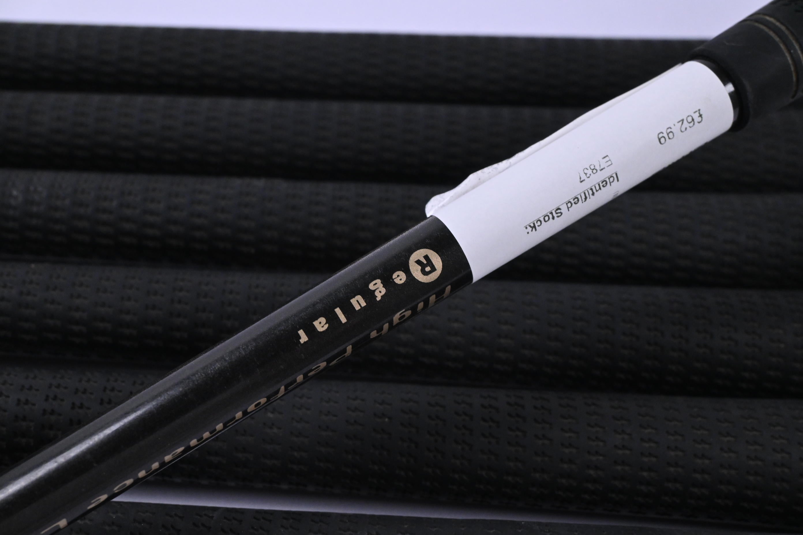 Cobra Gravity Back Irons / 3-9i / Regular Flex Cobra Shafts