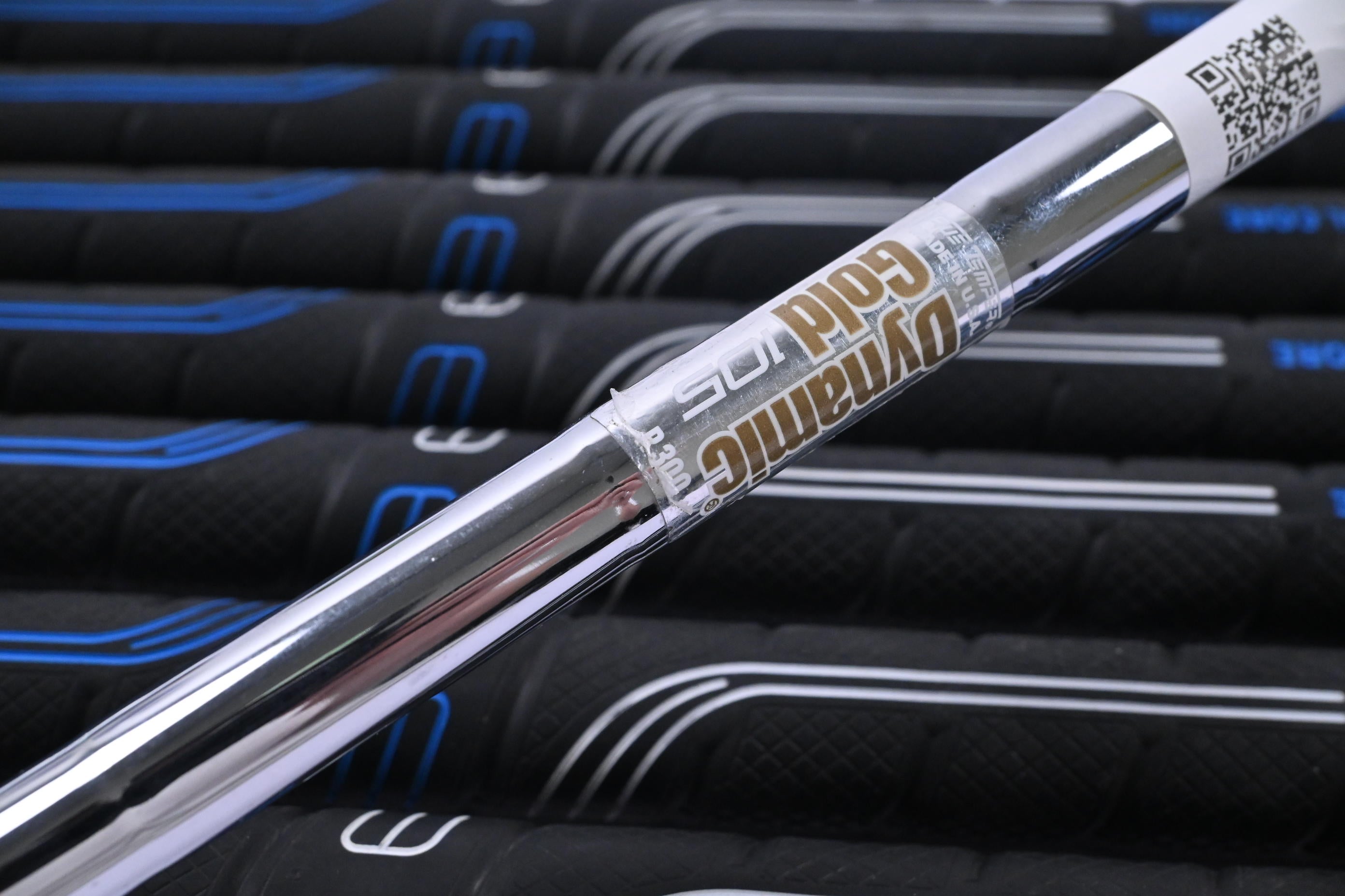 Taylormade P790 2017 Irons / 4-PW+GW / Regular Flex Dynamic Gold 105 Shafts