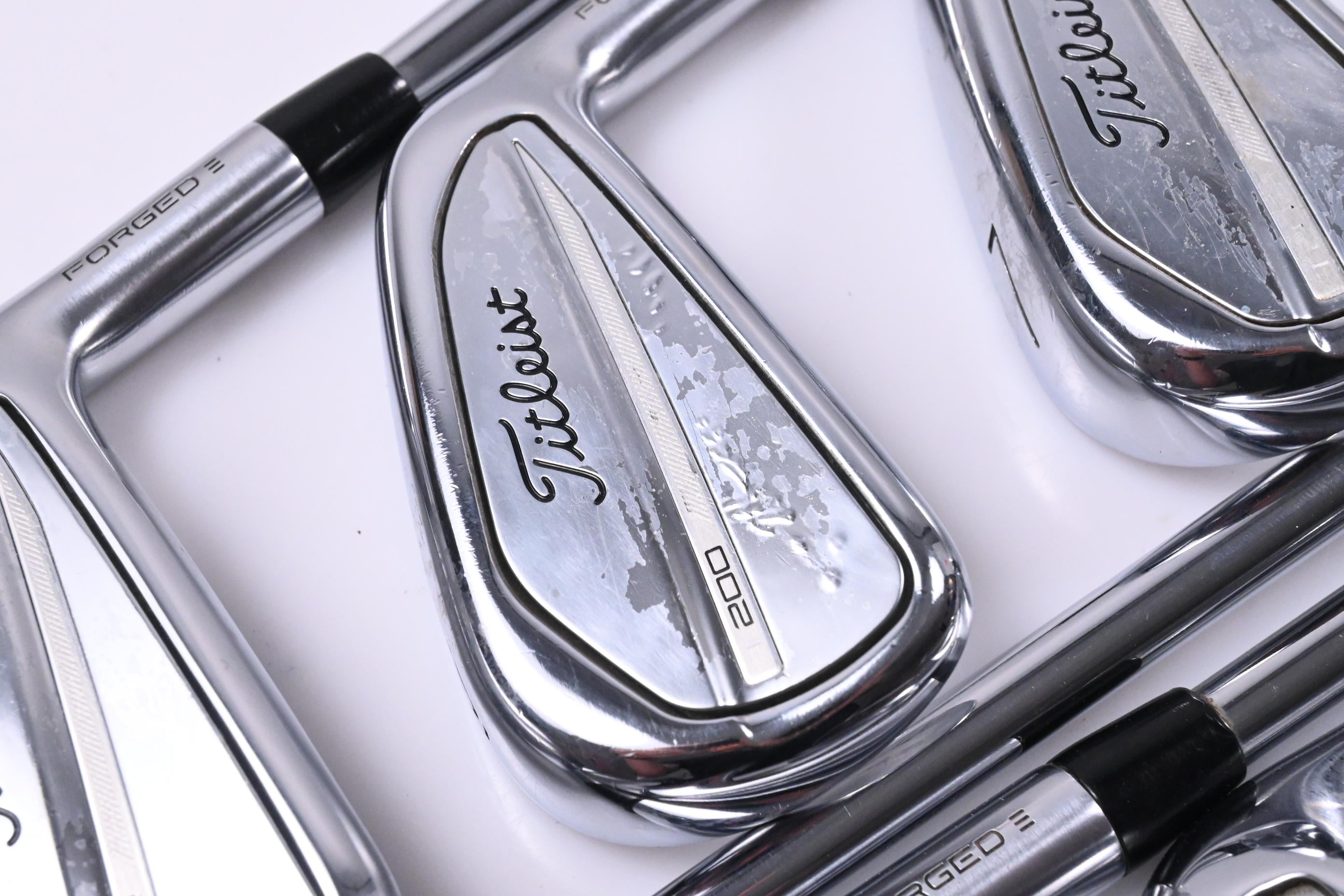 Titleist T200 2023 Irons / 5-PW+48° / Regular Flex AMT Black R300 Shafts