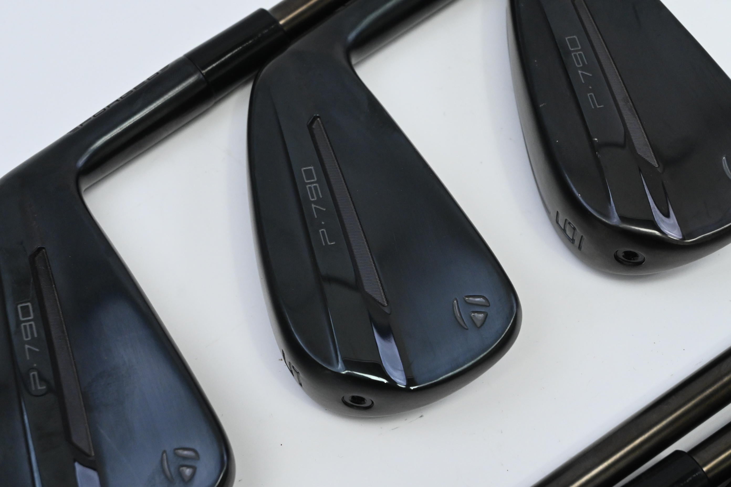 Taylormade P790 Shadowfall Irons / 4-PW / Stiff Flex NS Pro Modus3 Tour 105