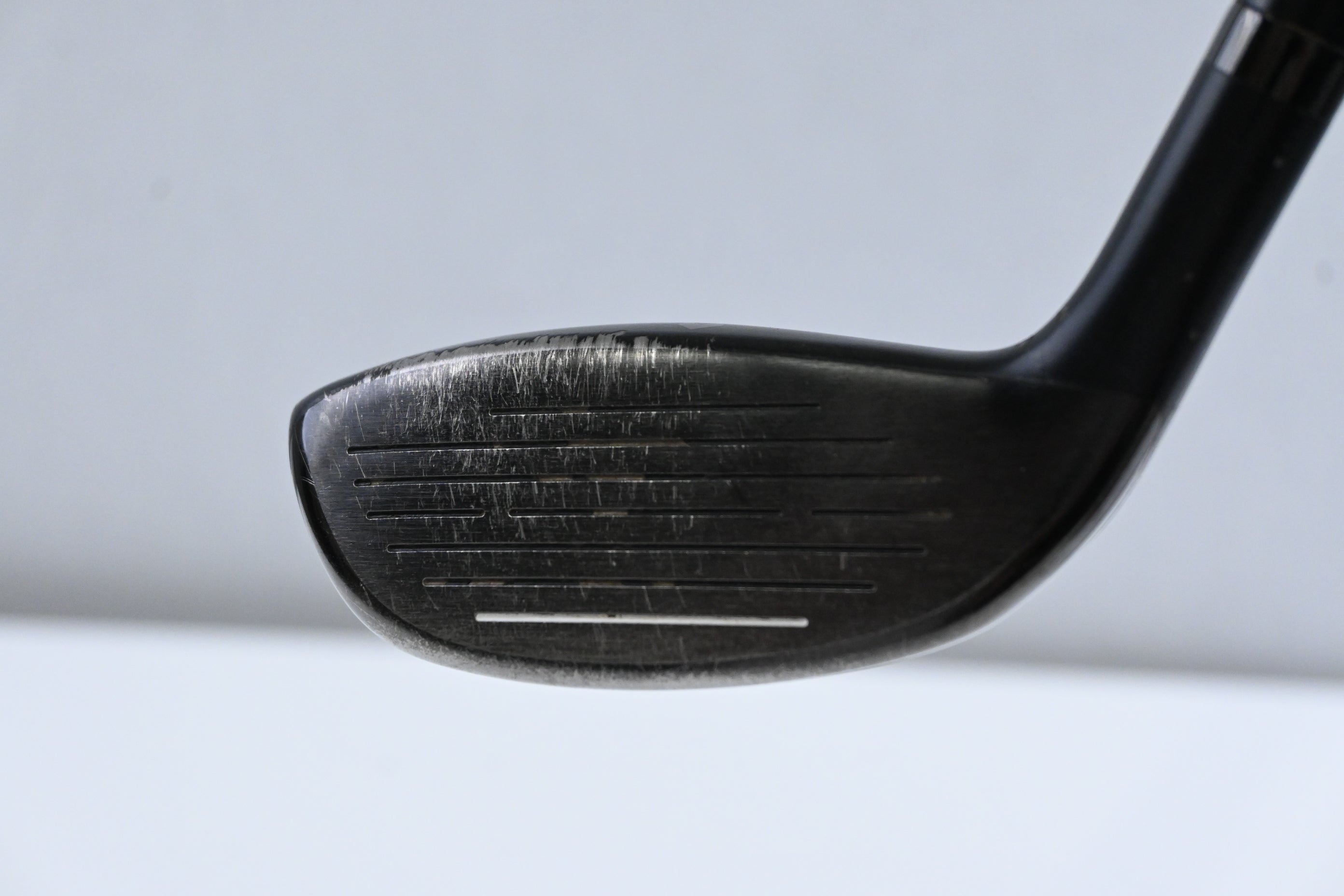 Wilson D200 #4 Hybrid / 23 Degree / Regular Flex Fujikura Vista Pro 69 Shaft