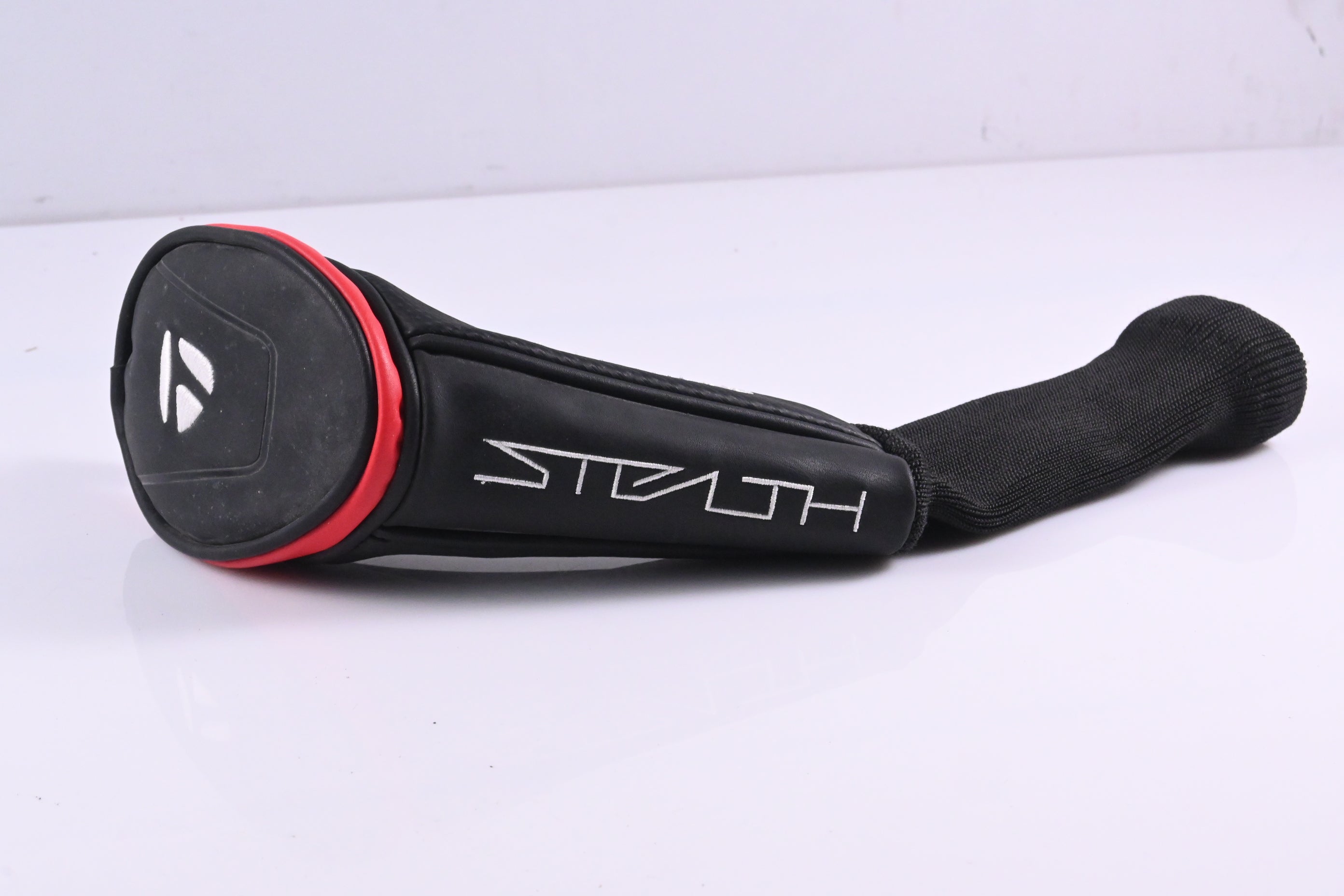 Taylormade Stealth #4 Hybrid / 22 Degree / Regular Flex Ventus Red 6 Shaft