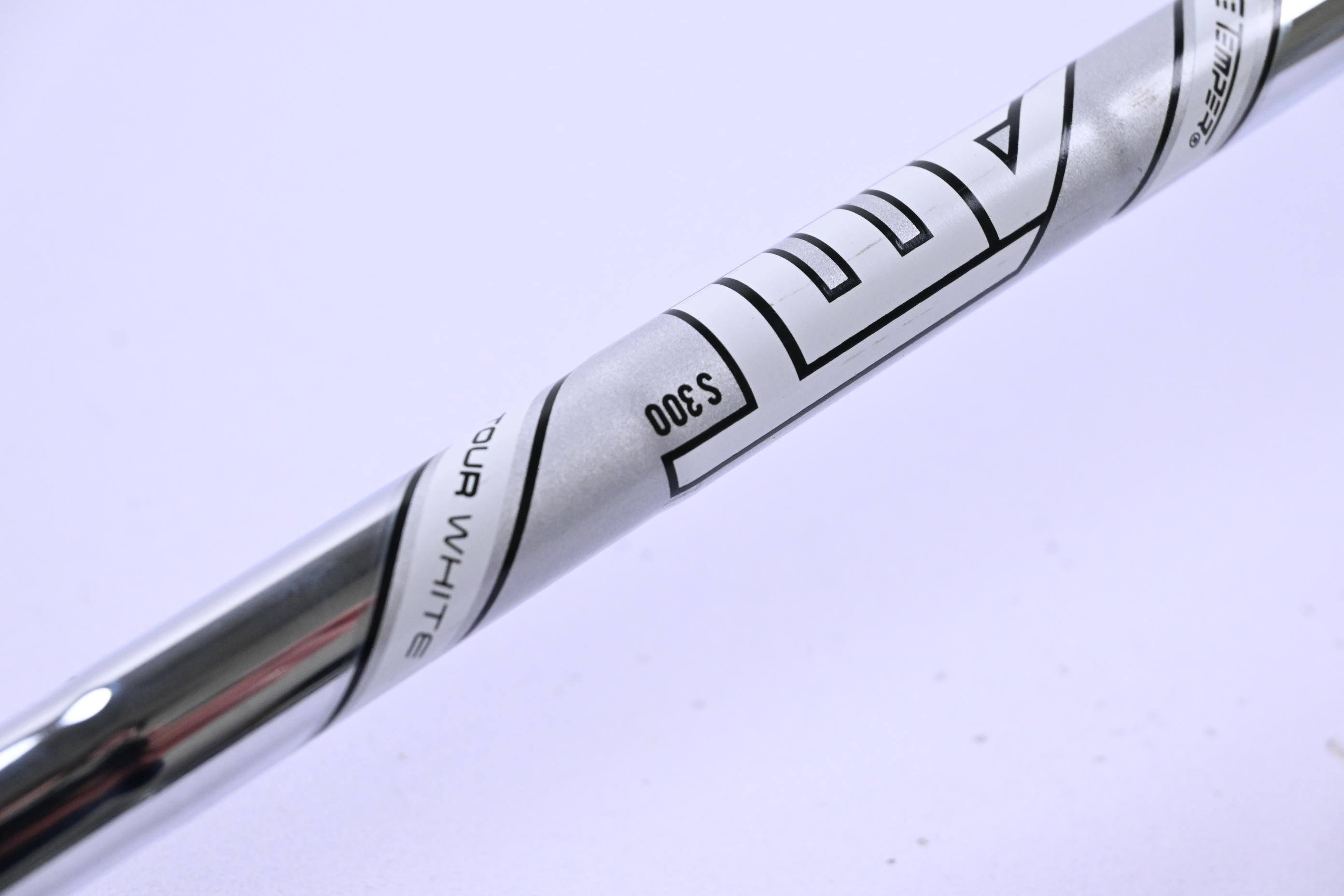 Titleist 620 CB #3 Iron / 21 Degree / Stiff Flex True Temper AMT White S300 Shaft