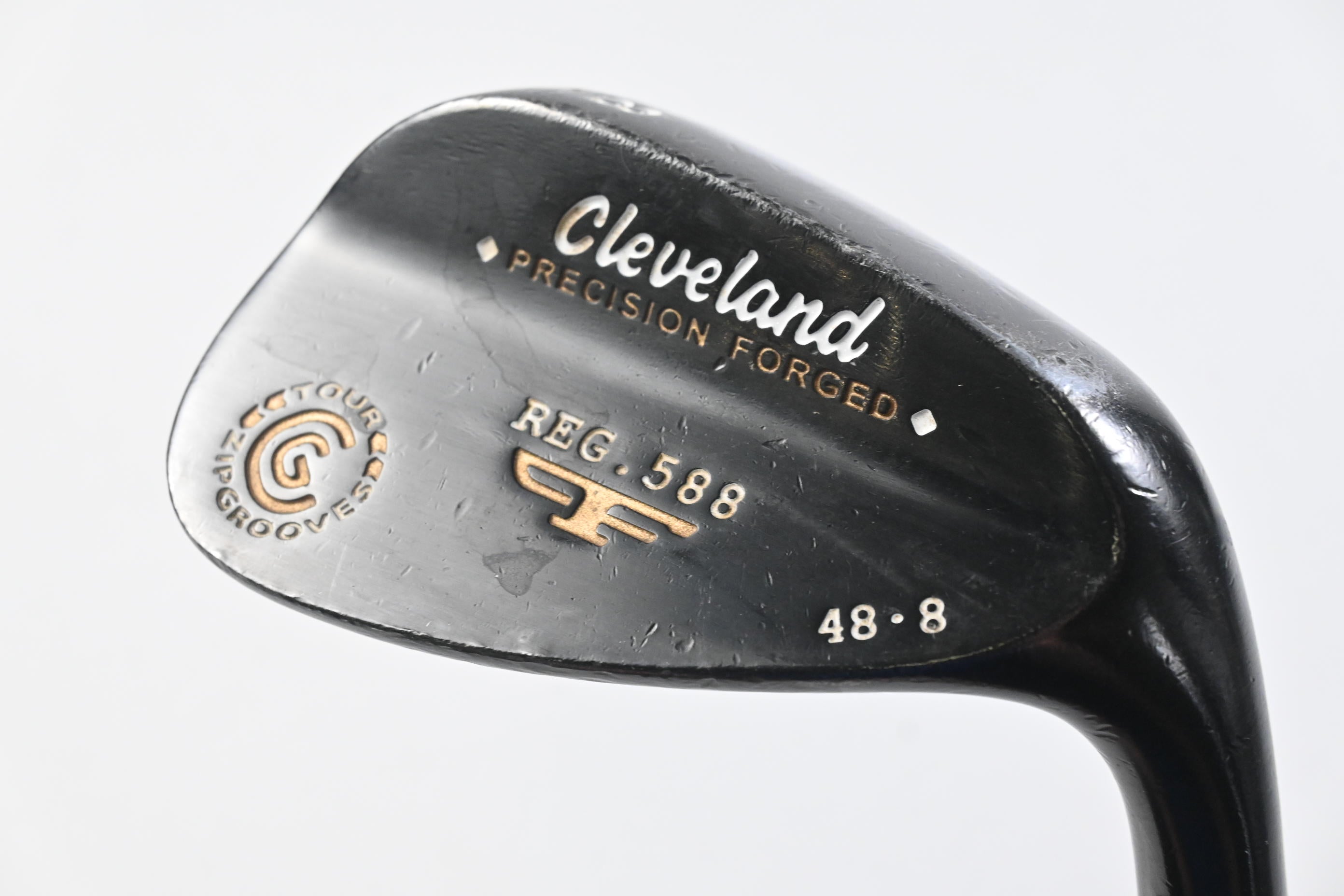 Cleveland 588 Precision Pitching Wedge / 48 Degree / Wedge Flex Tour Concept