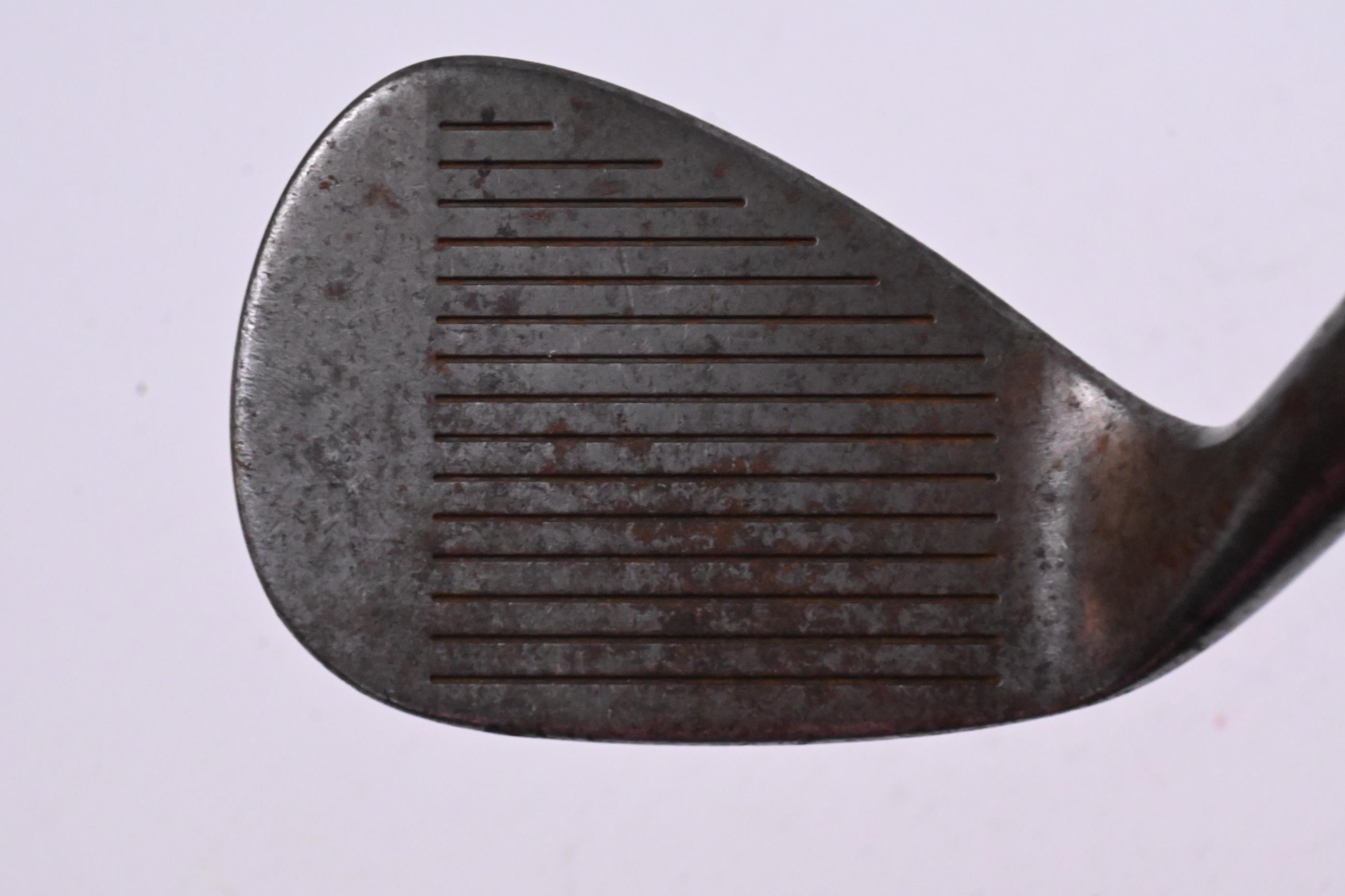 Mizuno MP T Series Gap Wedge / 51 Degree / Regular Flex Dynamic Gold R300 Shaft
