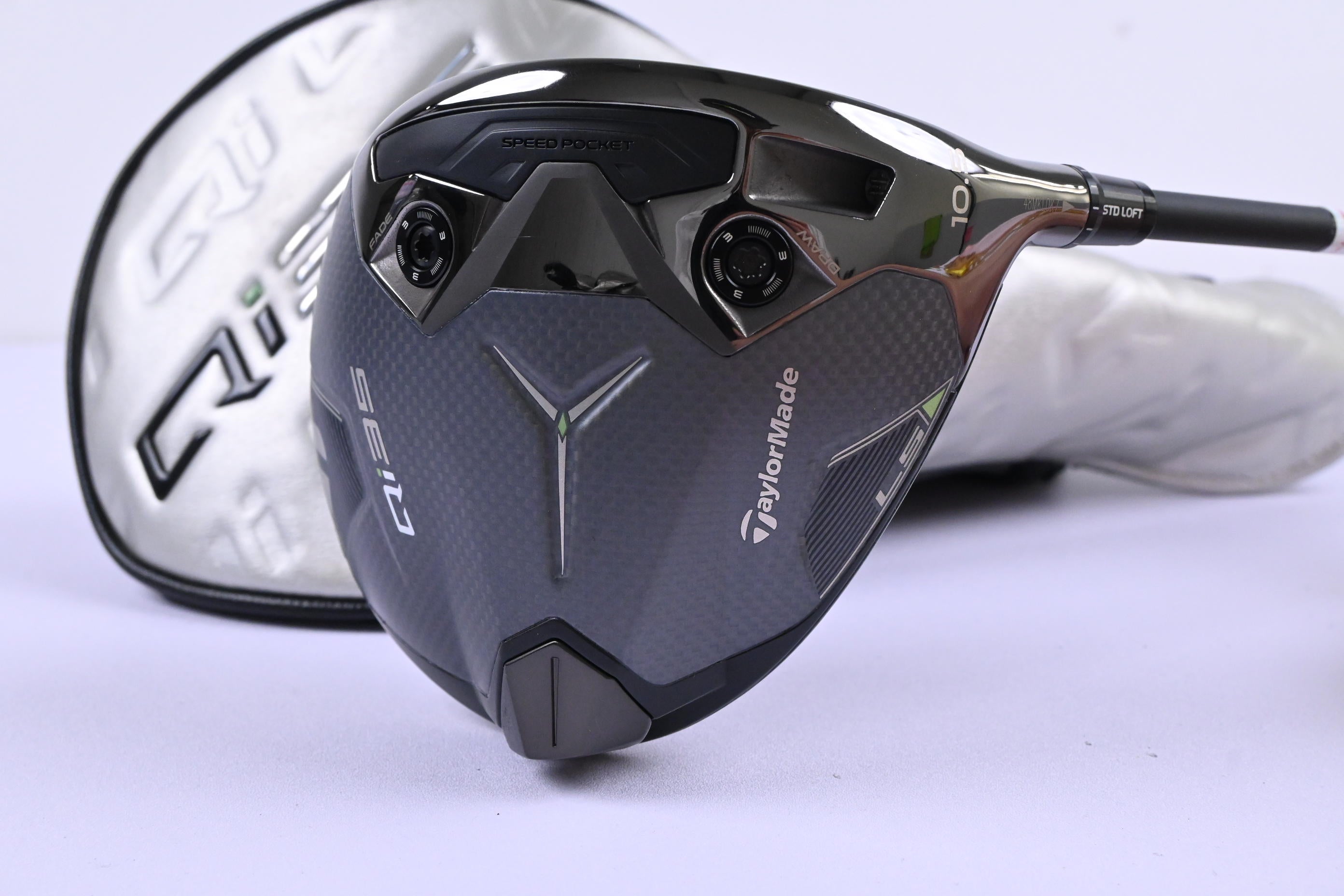 Taylormade Qi35 LS Driver / 10.5 Degree / Stiff Flex Kai'li Dark Waves White 60