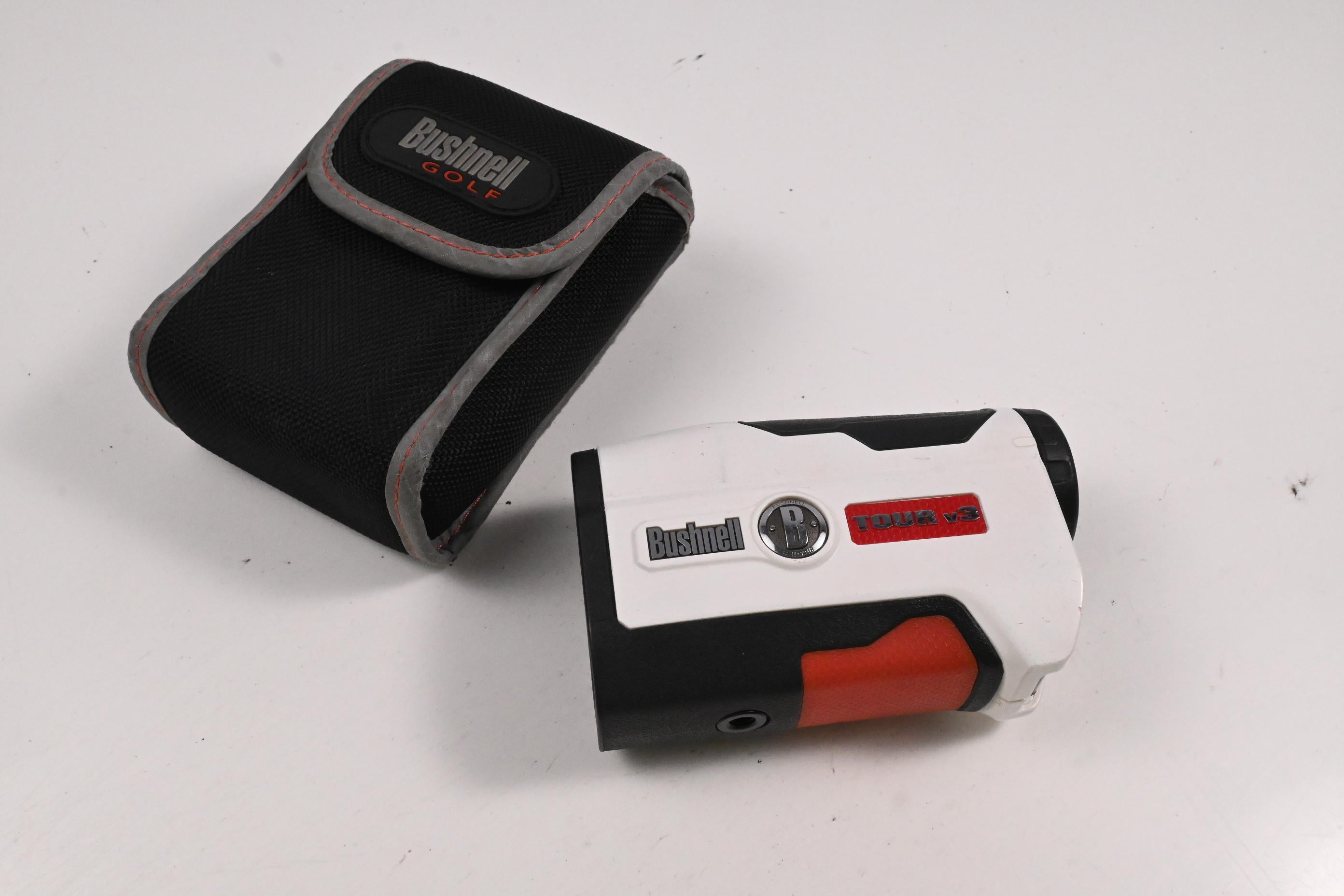 Bushnell Tour V3 / Rangefinder