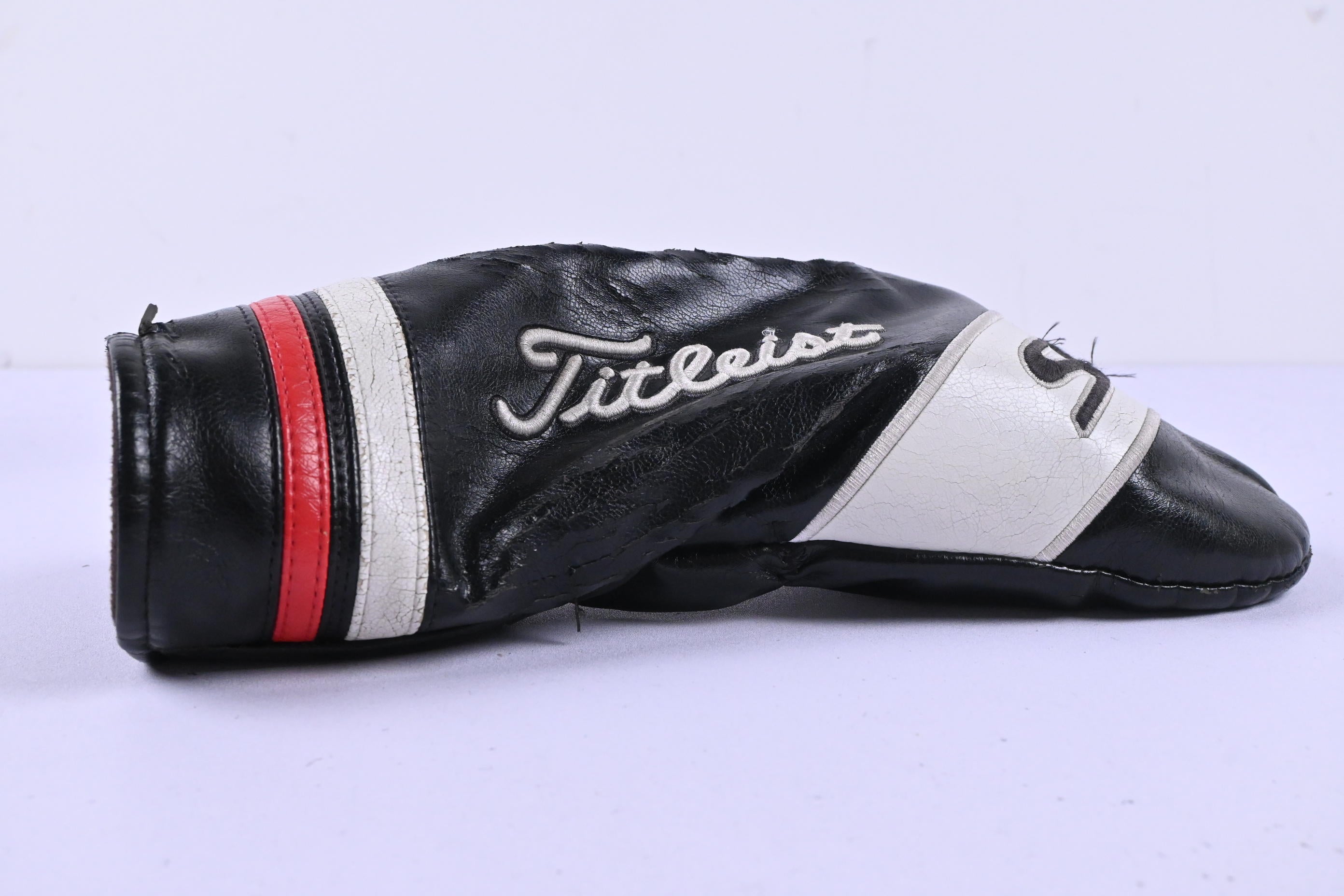 Titleist TS2 Driver / 10.5 Degree / Stiff Flex HZRDUS Smoke Black 60 Shaft