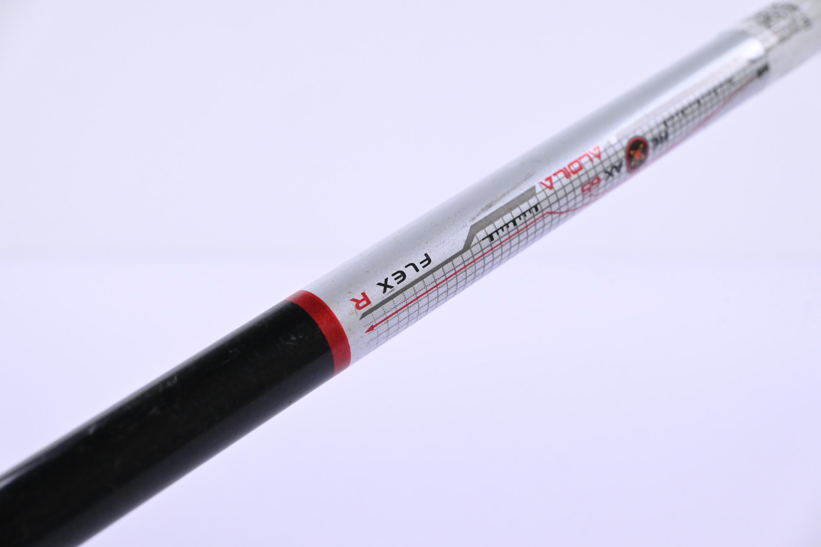 Taylormade Rescue 2009 #3 Hybrid / 19 Degree / Regular Flex Aldila 65