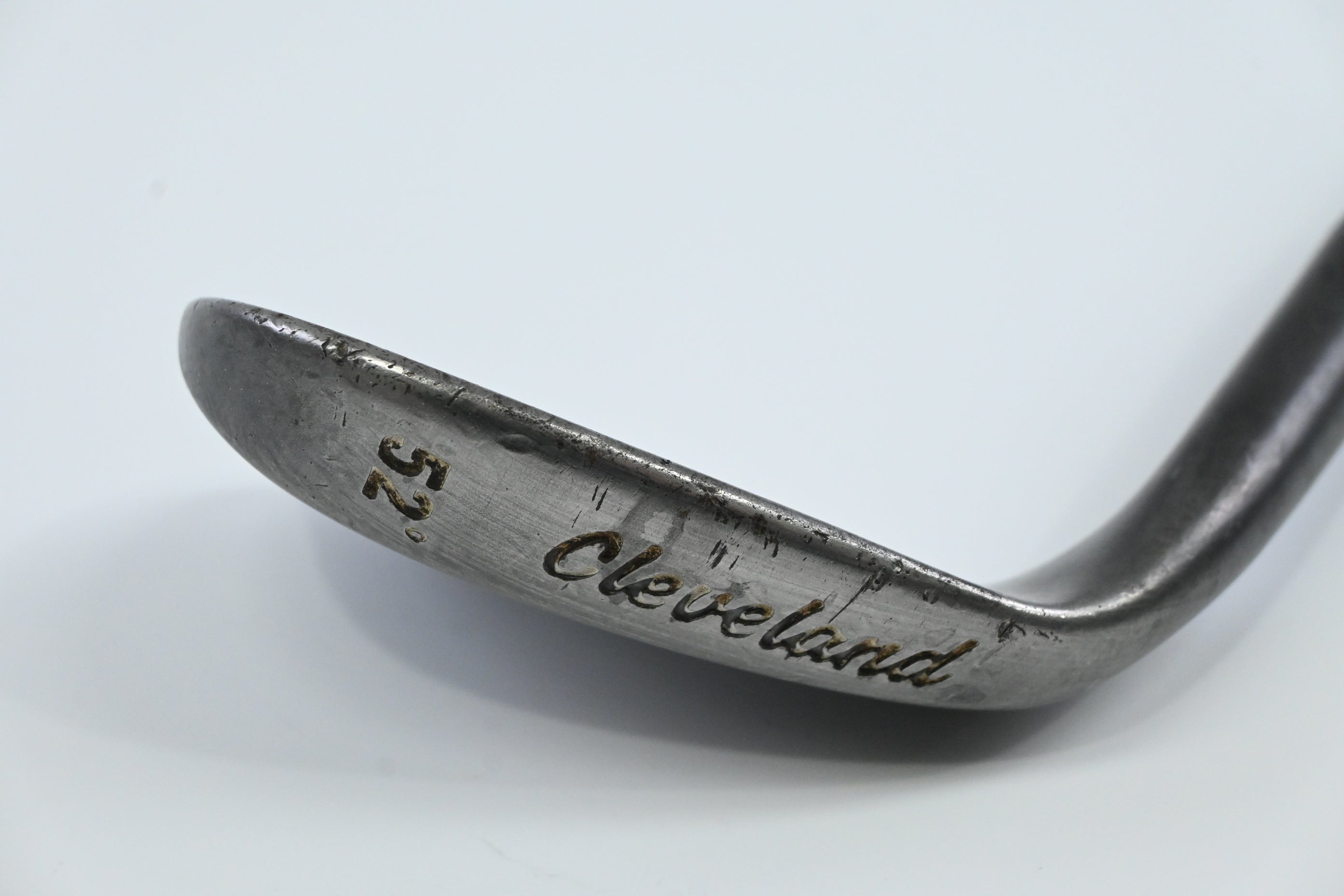 Cleveland Tour Action 900 Gap Wedge / 52 Degree / Wedge Flex Dynamic Gold