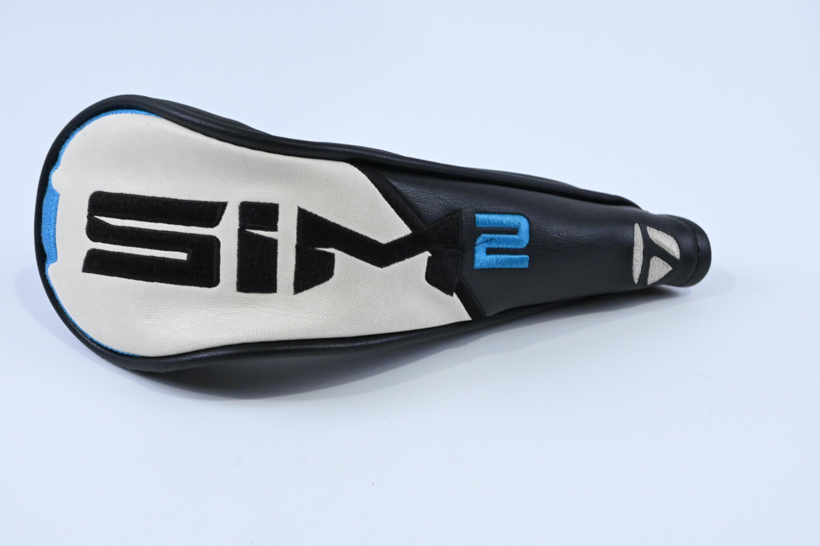 Taylormade SIM2 Max #4 Hybrid / 22 Degree / Regular Flex Fujikura Ventus Blue 6