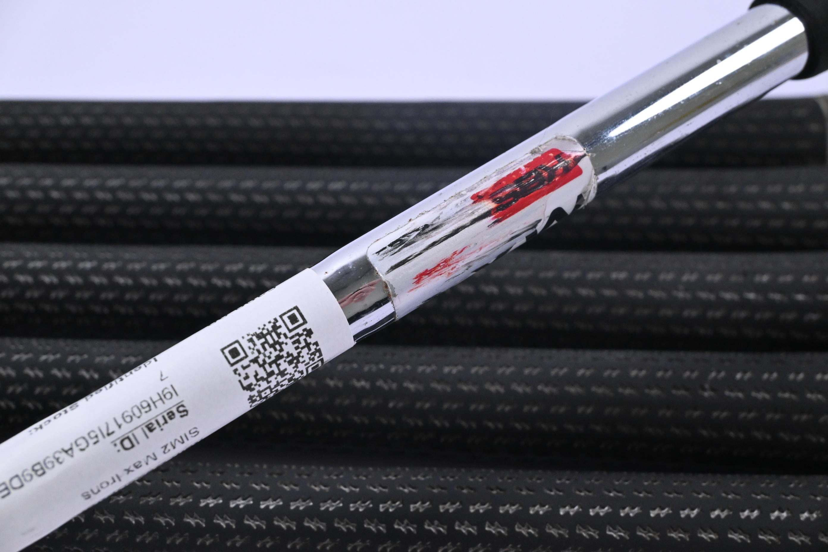 Taylormade SIM2 Max Irons / 5-PW / Regular Flex KBS Max MT 85 Shafts