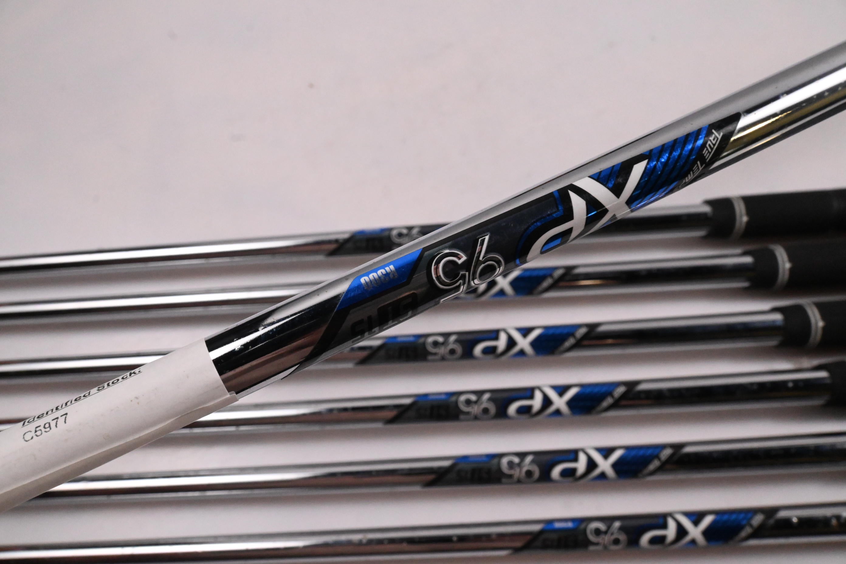 Callaway Rogue Irons / 5-PW+SW / Regular Flex XP ST15 95 R300 Shafts