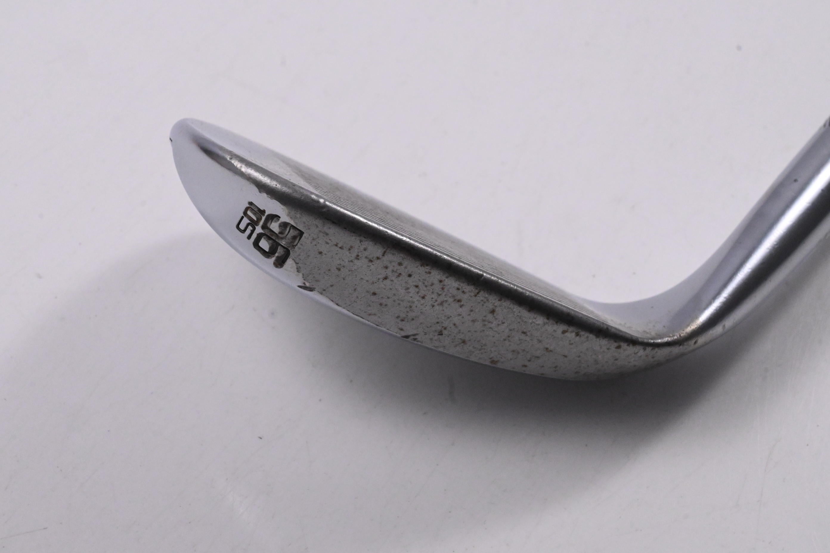 Titleist Vokey SM8 Sand Wedge / 56 Degree / Regular Flex AMT Red R300 Shaft