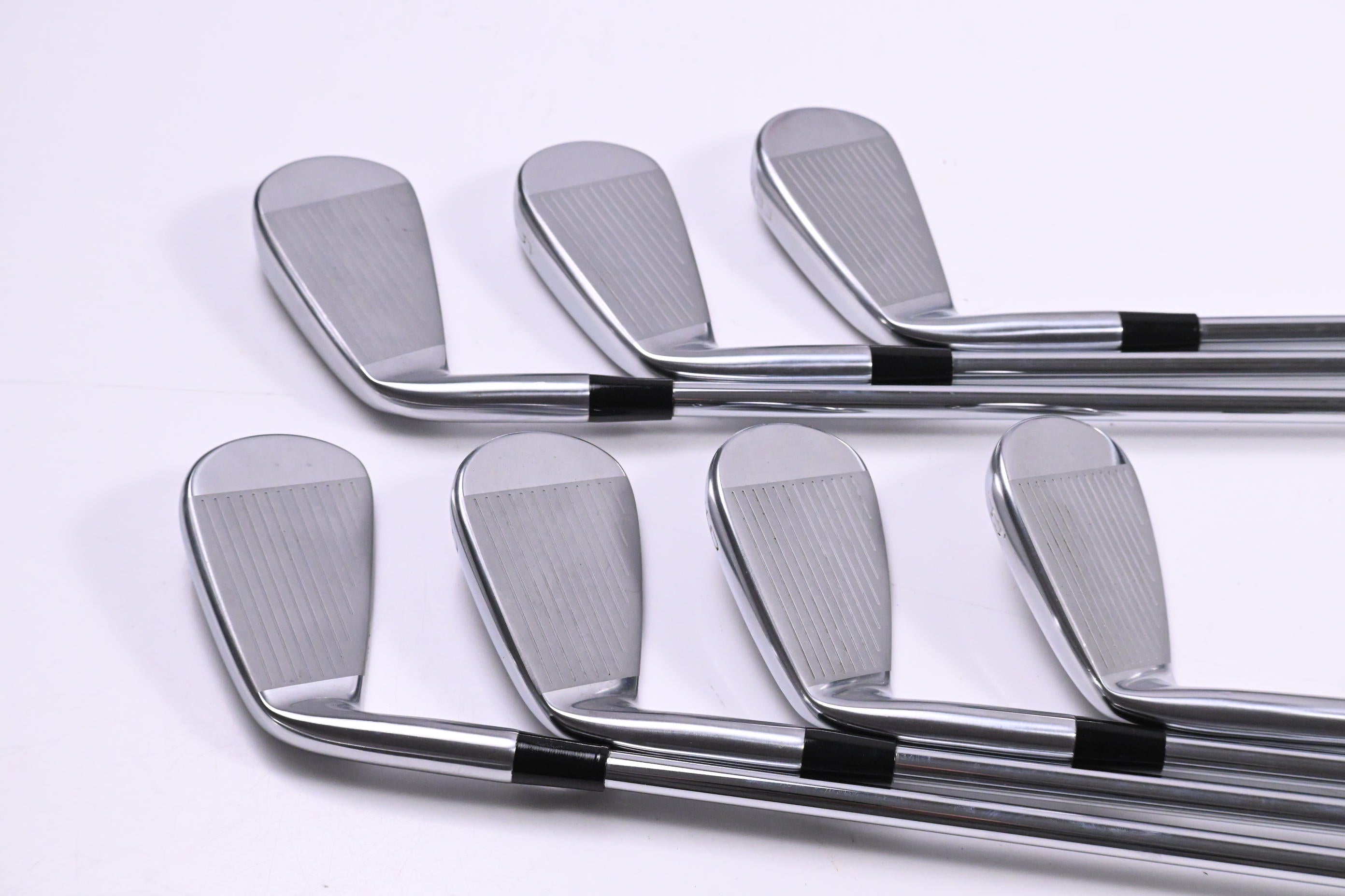 Mizuno Pro 245 Irons / 4-PW / Regular Flex Dynamic Gold Mid 100 R300 Shafts