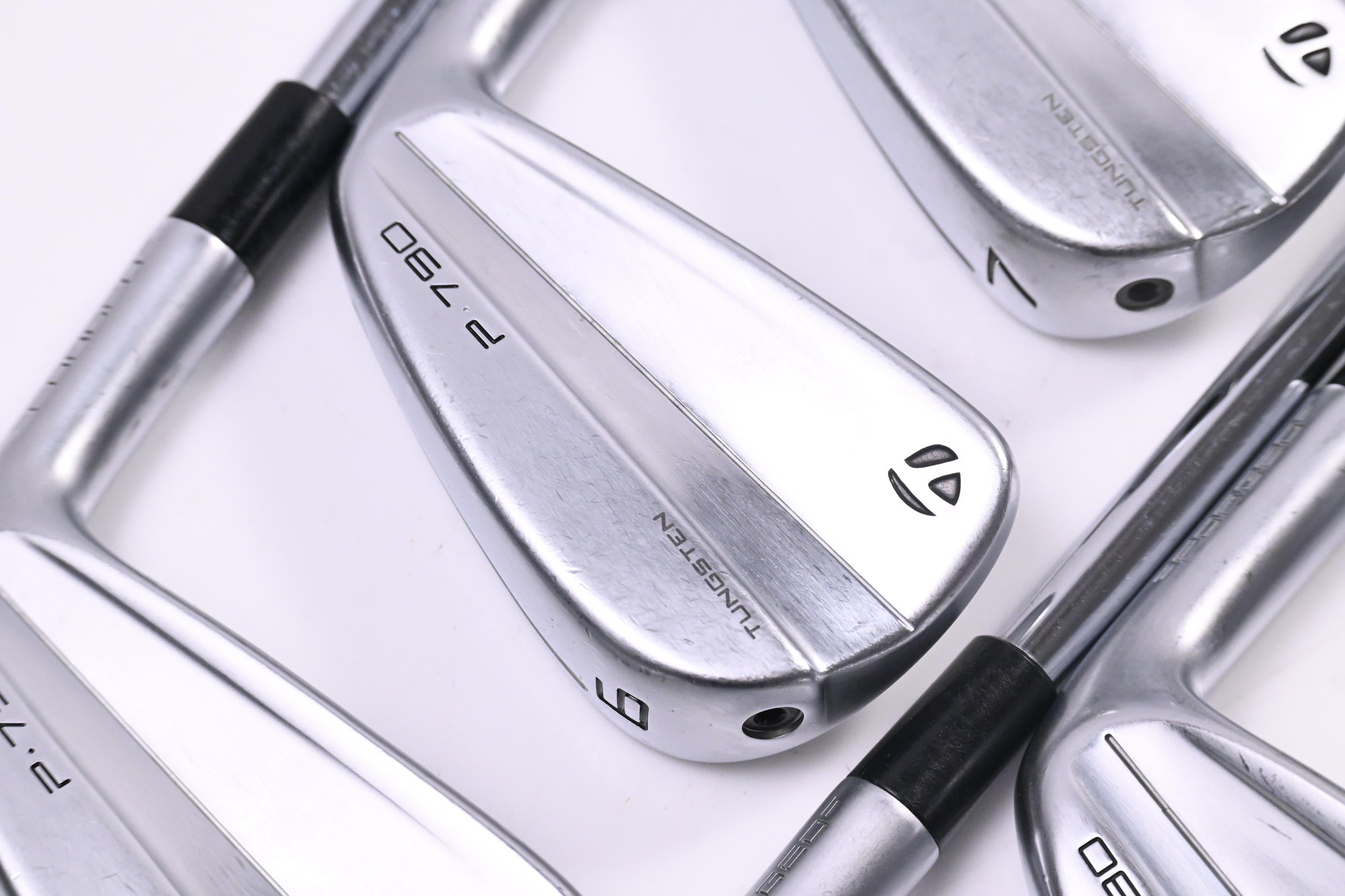 Taylormade P790 2023 Irons / 5-PW / Regular Flex Dynamic Gold 95 R300 Shafts