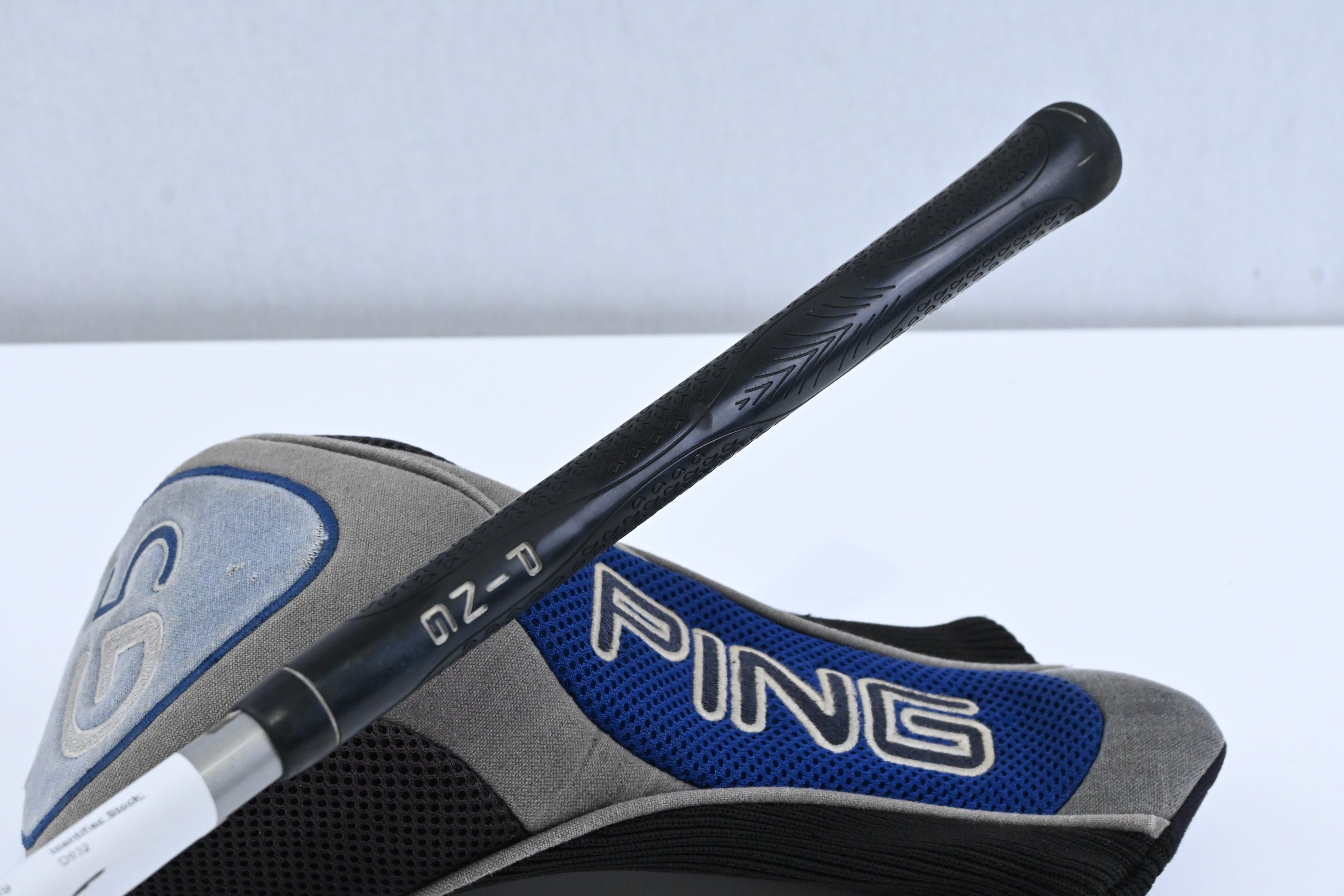Ping G5 Driver / 10.5 Degree / Regular Flex Grafalloy ProLuanch Blue 65 Shaft