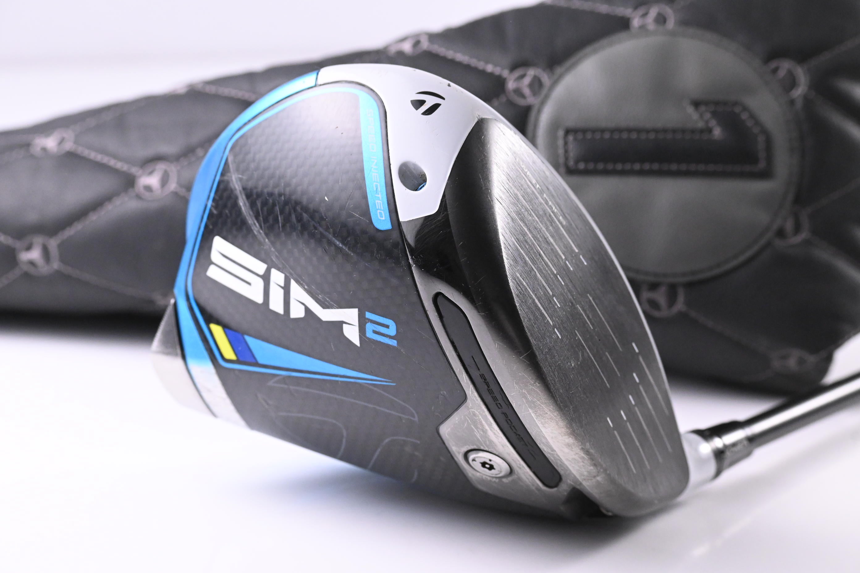 Taylormade SIM2 Driver / 10.5 Degree / X-Flex Hzrdus Yellow 63 Shaft
