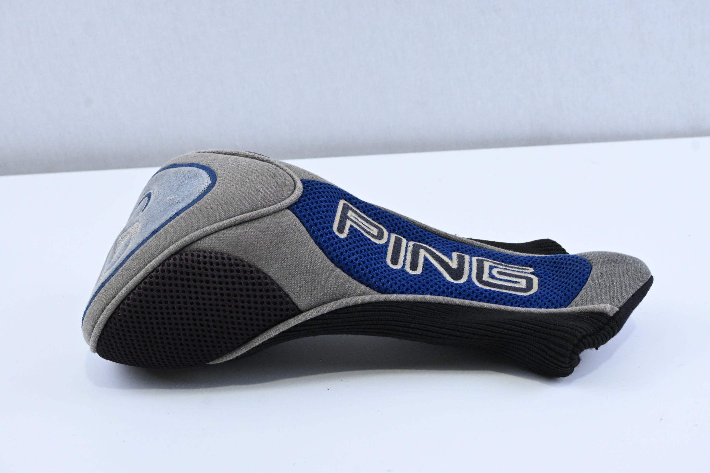 Ping G5 Driver / 10.5 Degree / Regular Flex Grafalloy ProLuanch Blue 65 Shaft