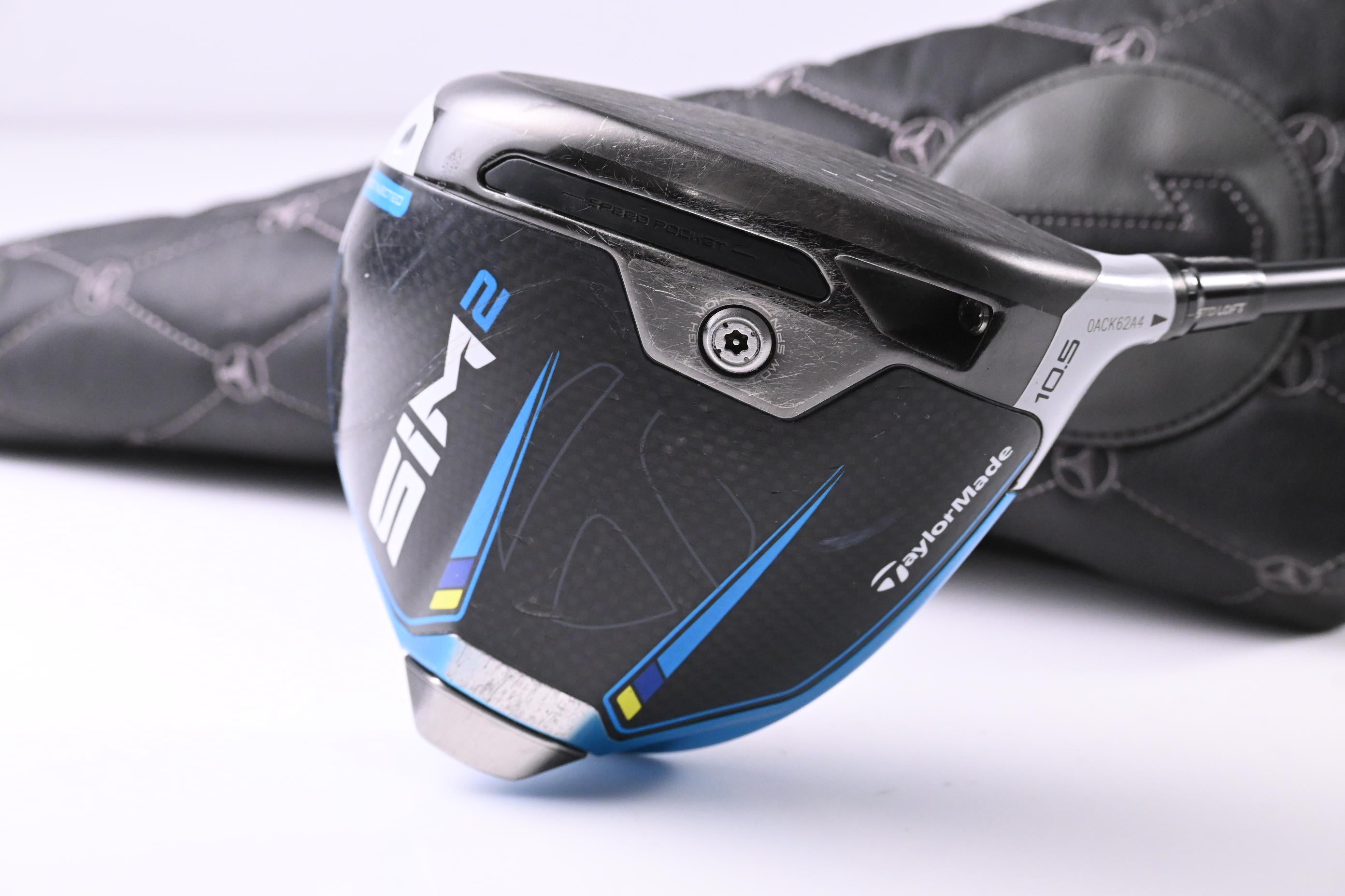 Taylormade SIM2 Driver / 10.5 Degree / X-Flex Hzrdus Yellow 63 Shaft