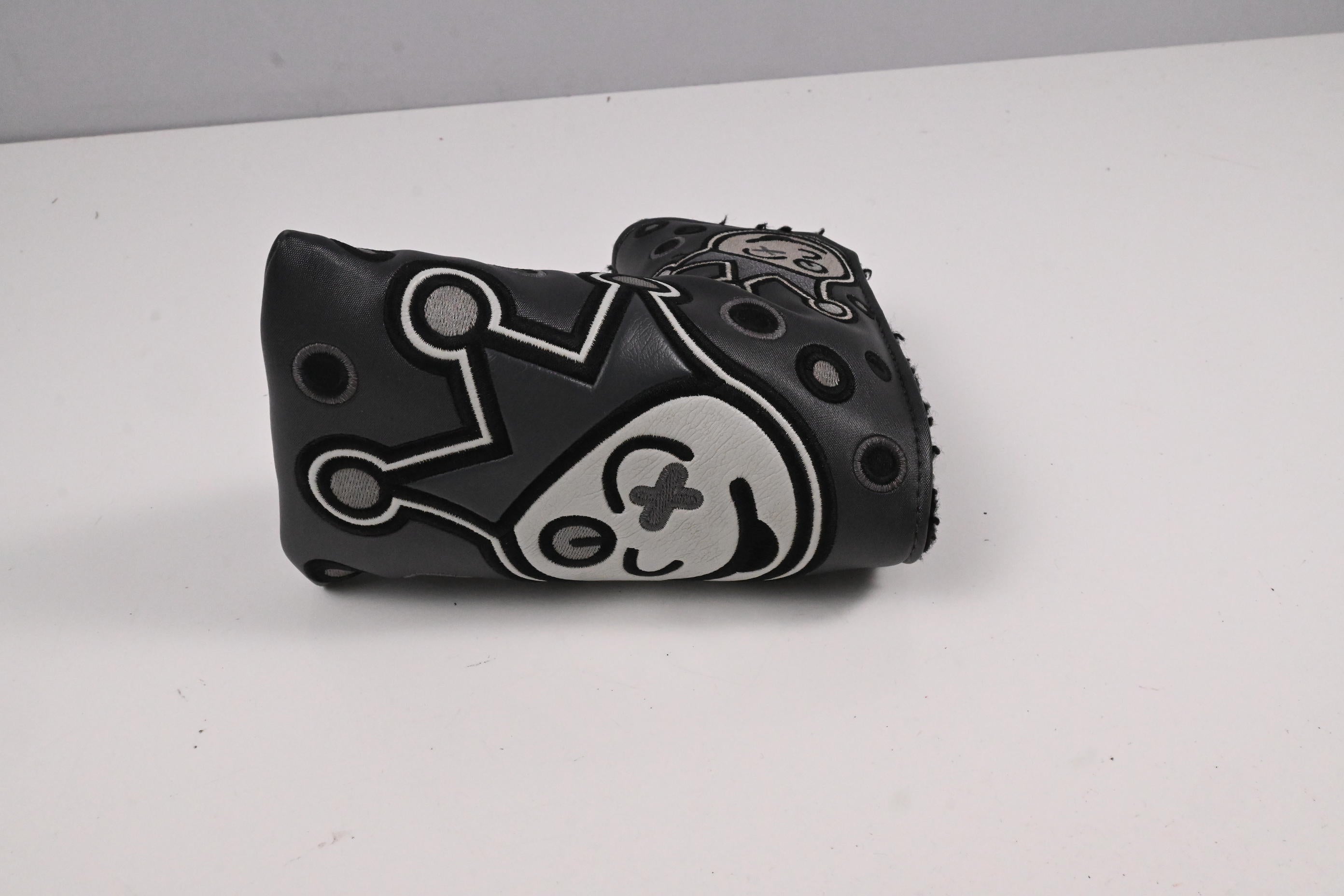 Scotty Cameron Jackpot Johnny Putter Cover / Mid Mallet / Charcoal Grey