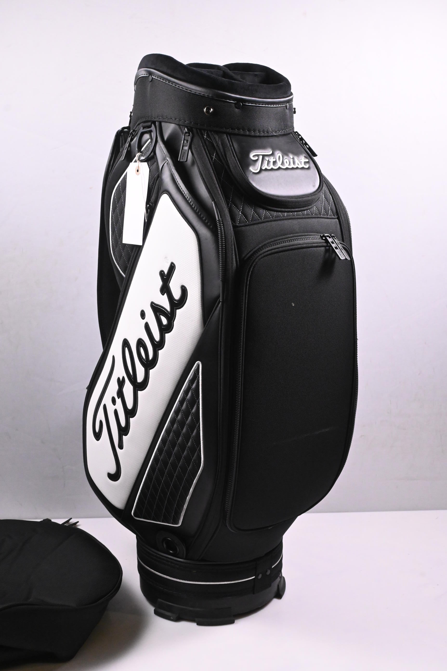 Titleist Midsize Tour Bag / 6-Way Divider / Black, White