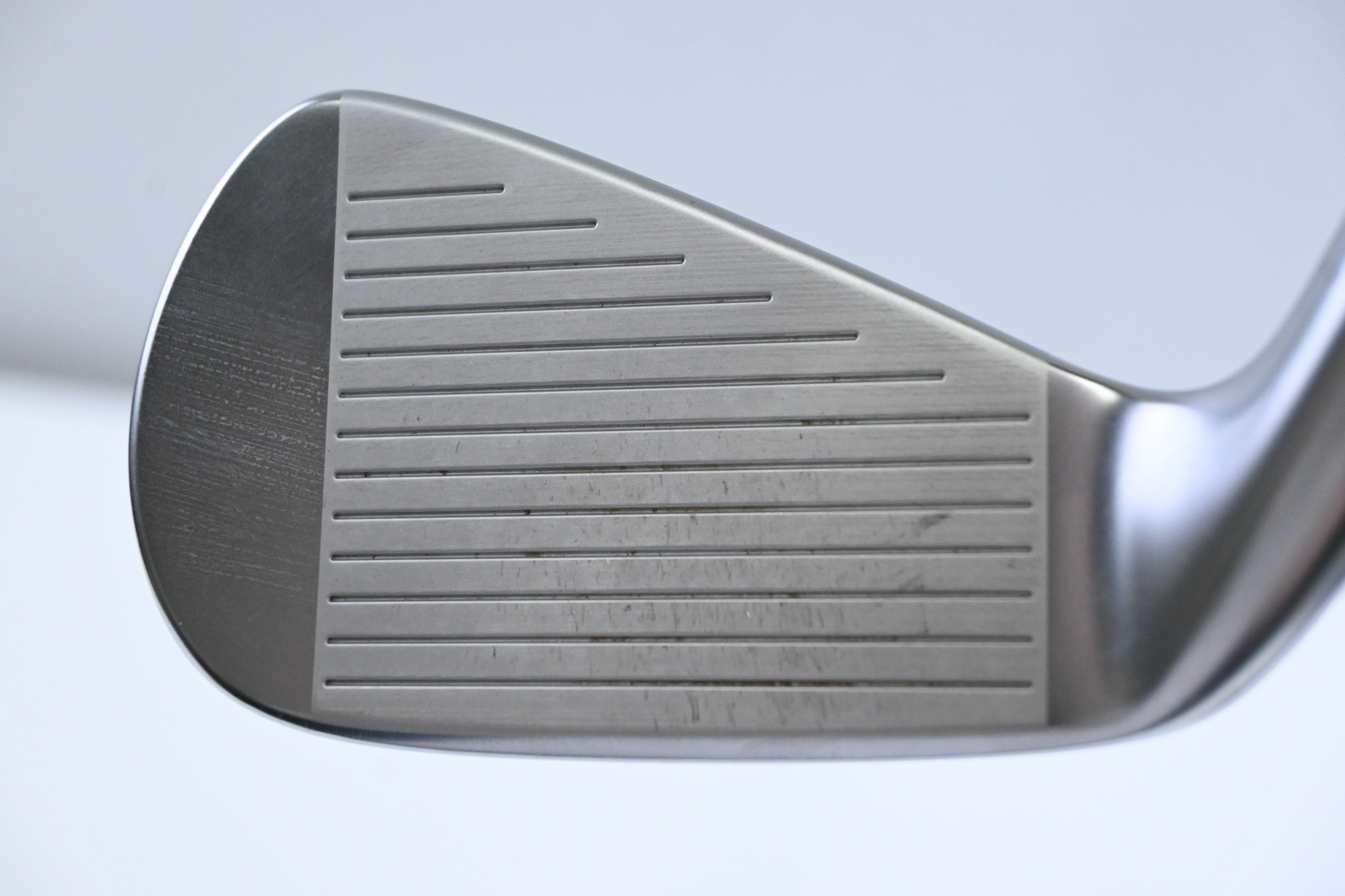 Srixon ZX Utility #4 Iron / 23 Degree / Regular Flex UST Recoil 95 Shaft