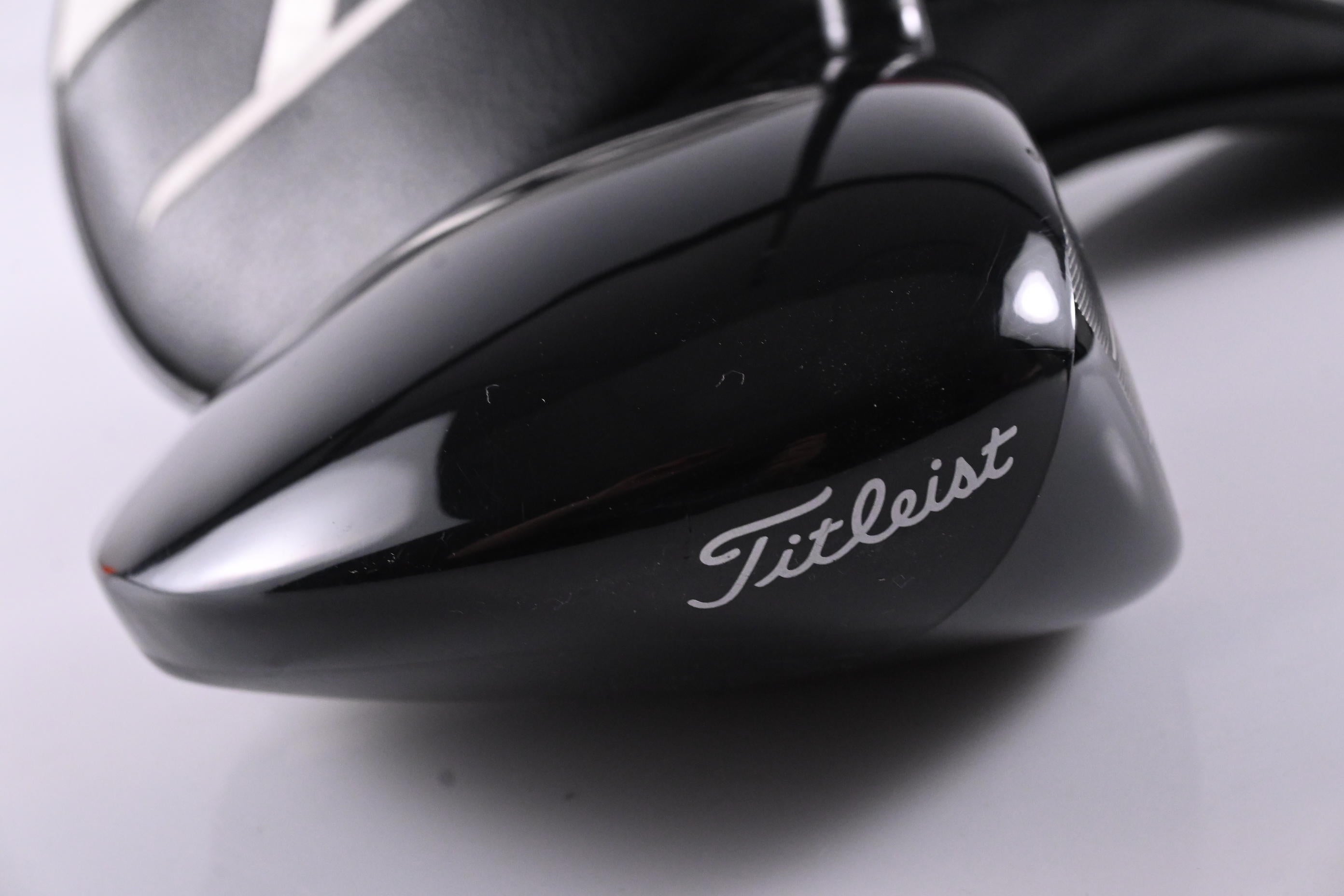 Titleist GT2 Driver / 10 Degree / Stiff Flex HZRDUS Black 60 Shaft